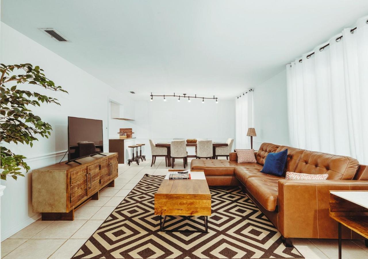 3br Oasis With Alfresco Dining & Retro Gaming Gainesville