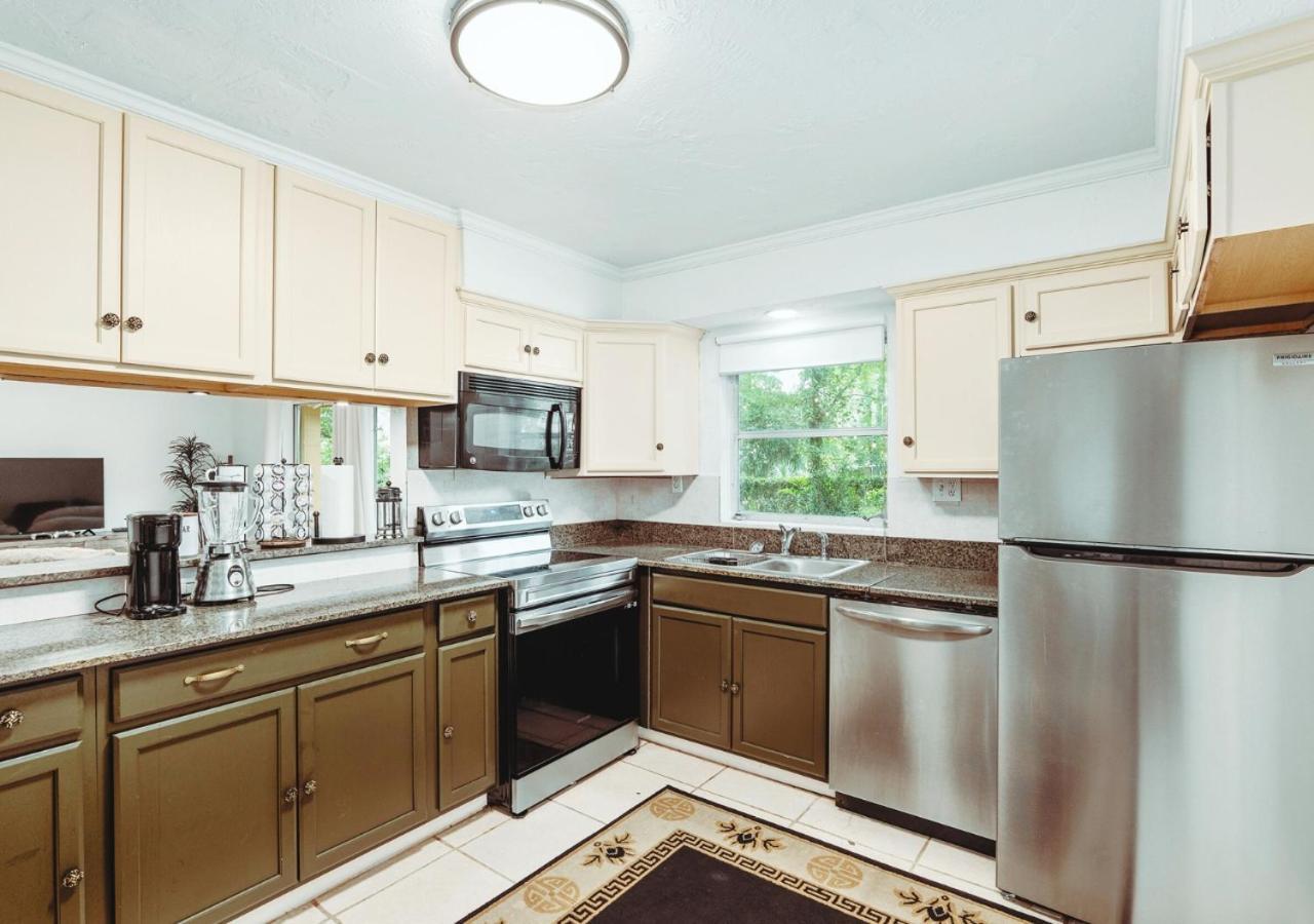 Holiday home 3br Oasis With Alfresco Dining & Retro Gaming