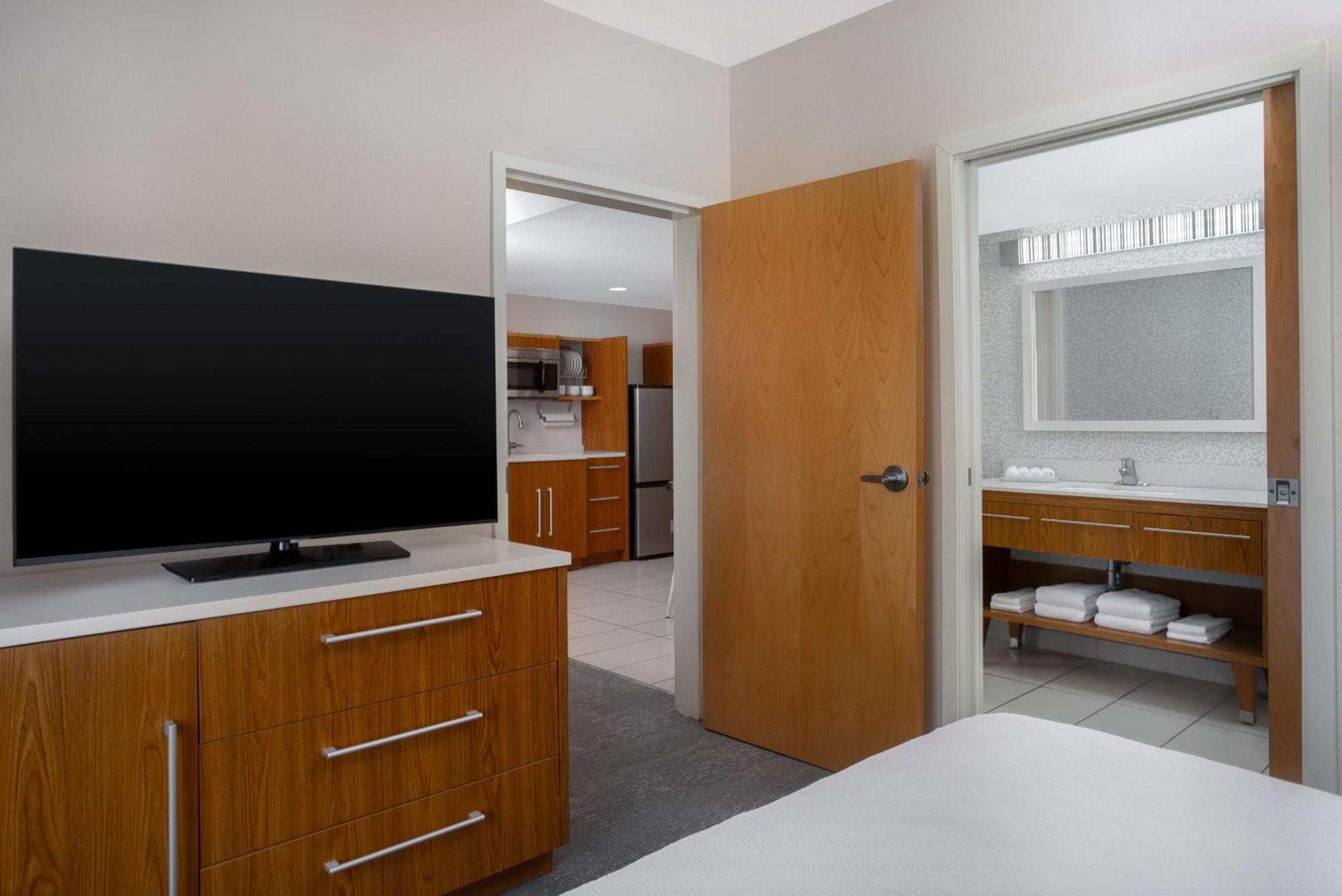 Hotel Home2 By Hilton