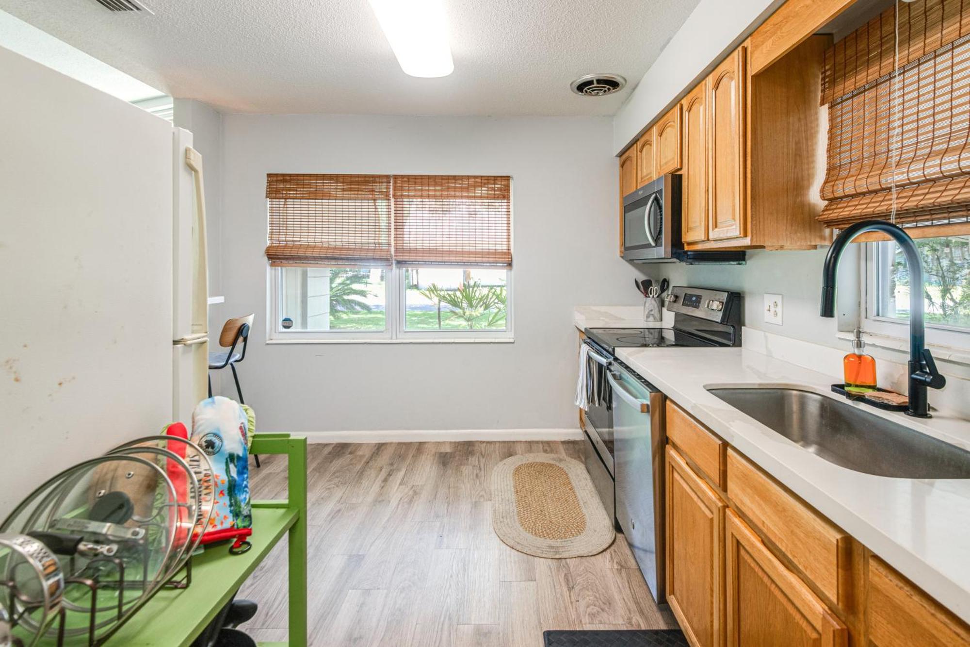 Mid-century Getaway 3 Mi To Uf Campus Holiday home