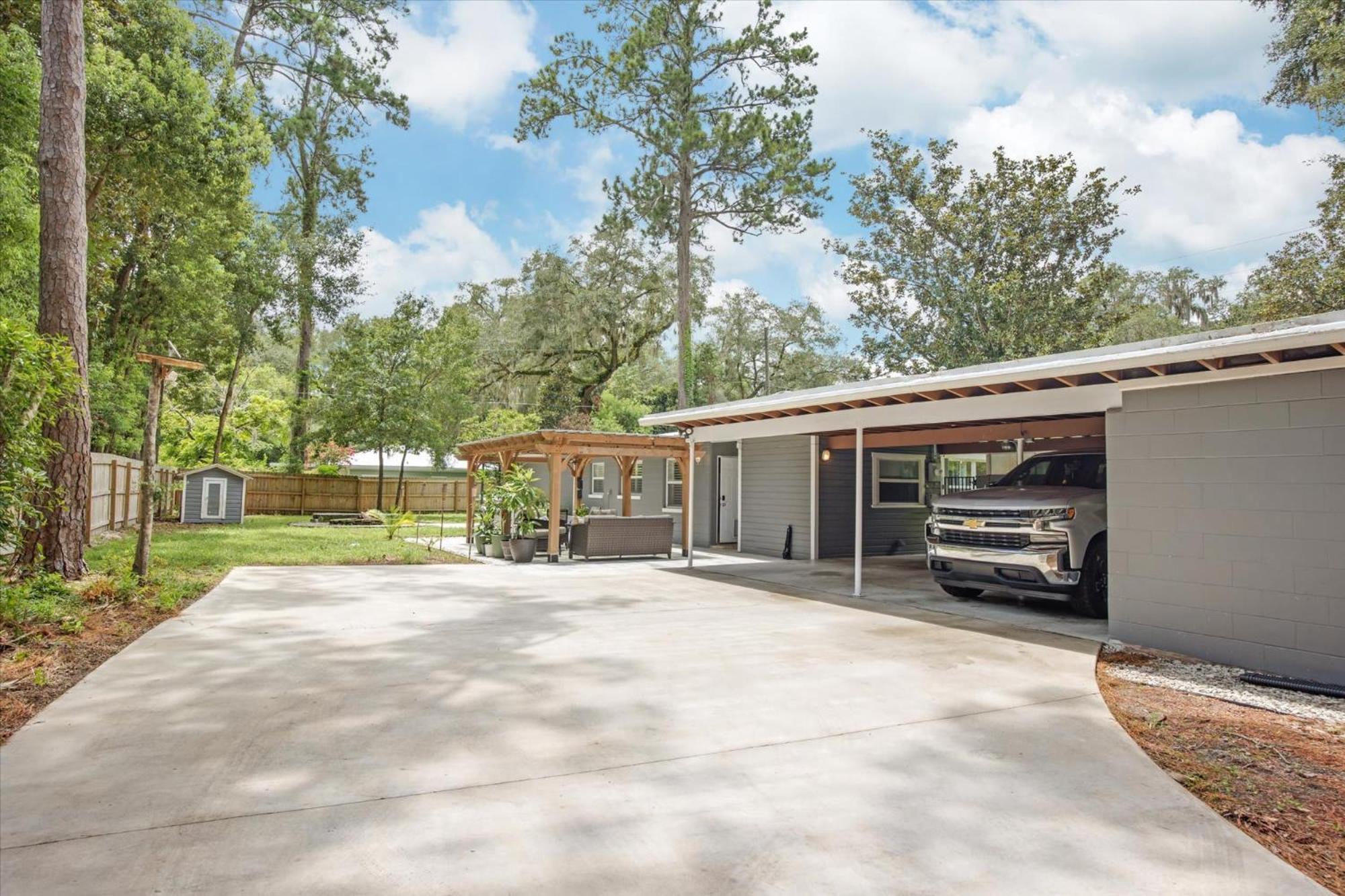 2 Miles To Uf & Dt - Pergola Fire Pit Game * Gainesville