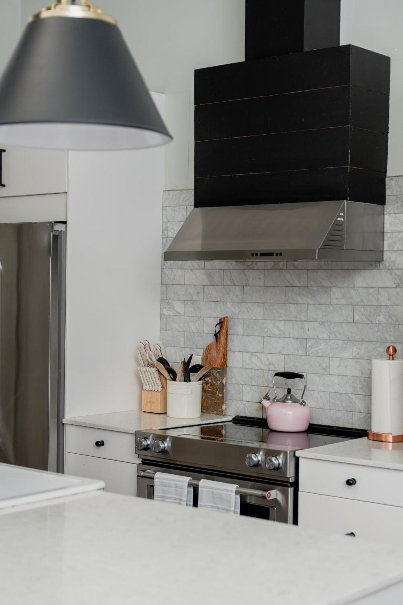 Peaceful, Modern, Renovated, Close To Everything! Apartment Gainesville