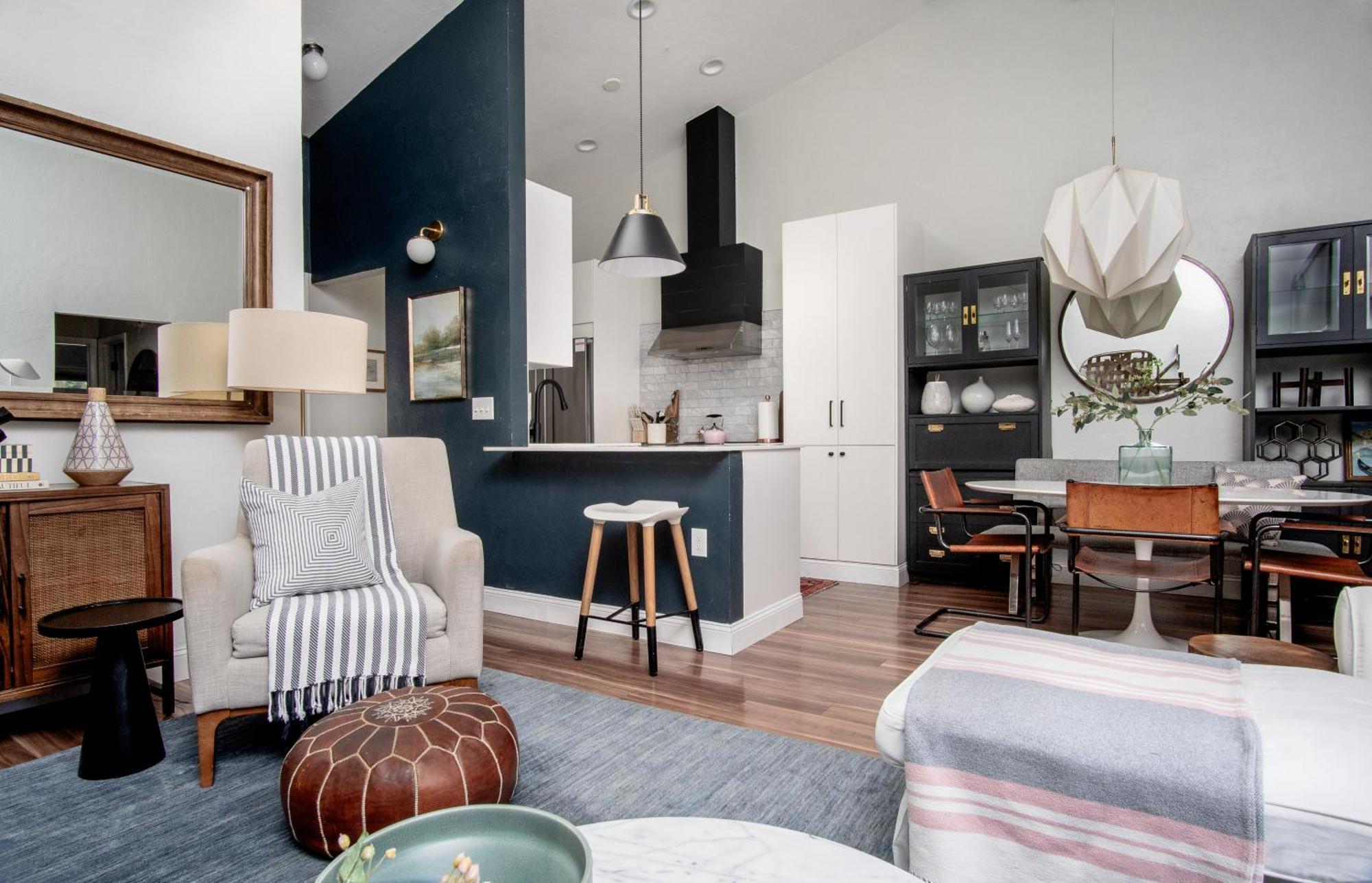 Peaceful, Modern, Renovated, Close To Everything! Apartment