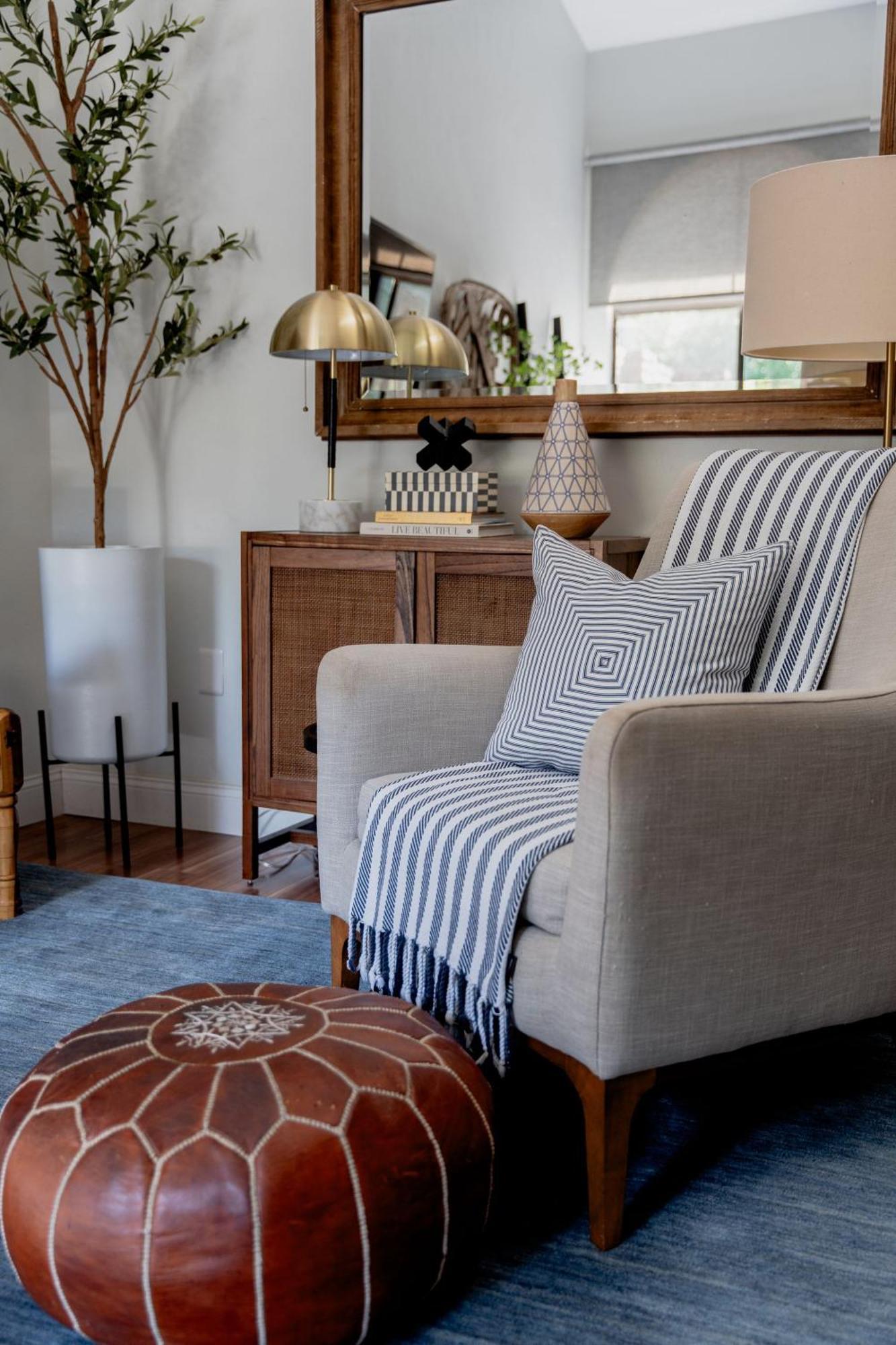 Peaceful, Modern, Renovated, Close To Everything! Apartment *
