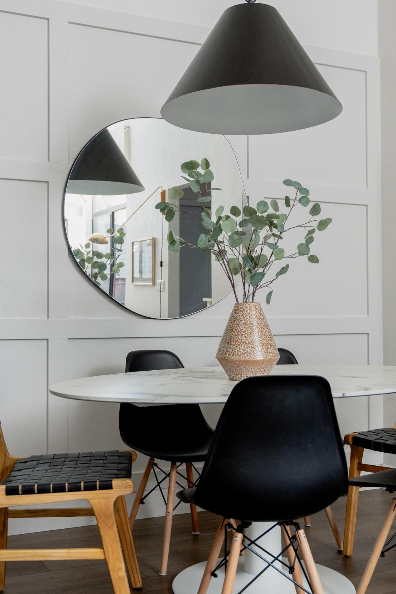 Apartment High Design & Coziest Comforts