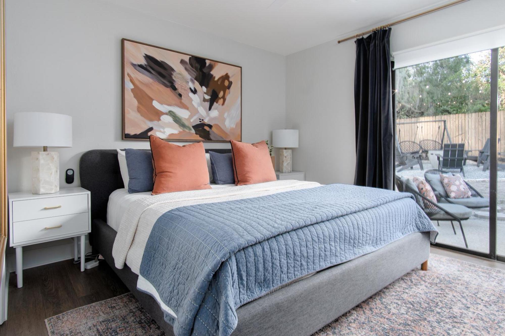 High Design & Coziest Comforts Apartment *