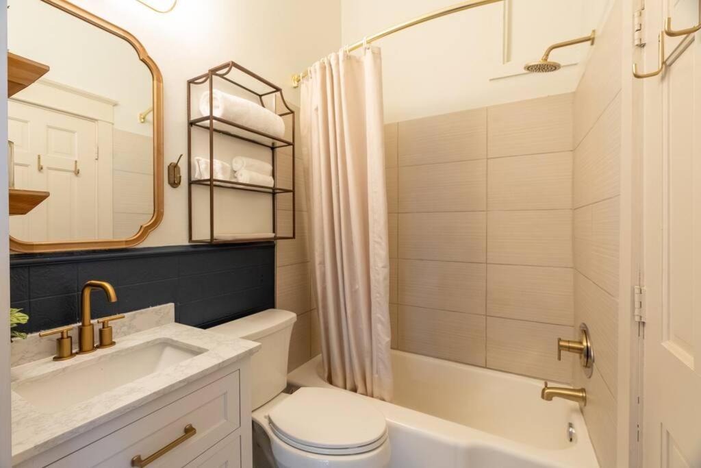 Walk To Downtown 1-1 Apartment