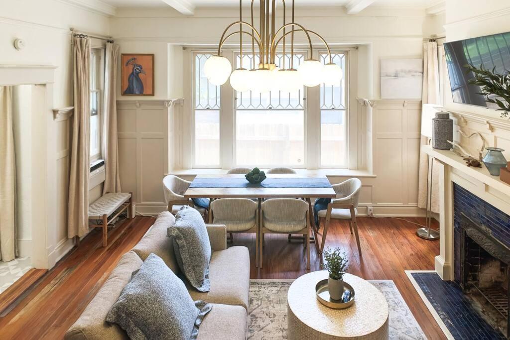 Apartment Walk To Downtown 1-1