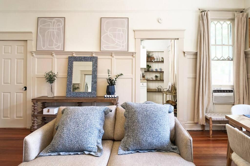 Walk To Downtown 1-1 Apartment
