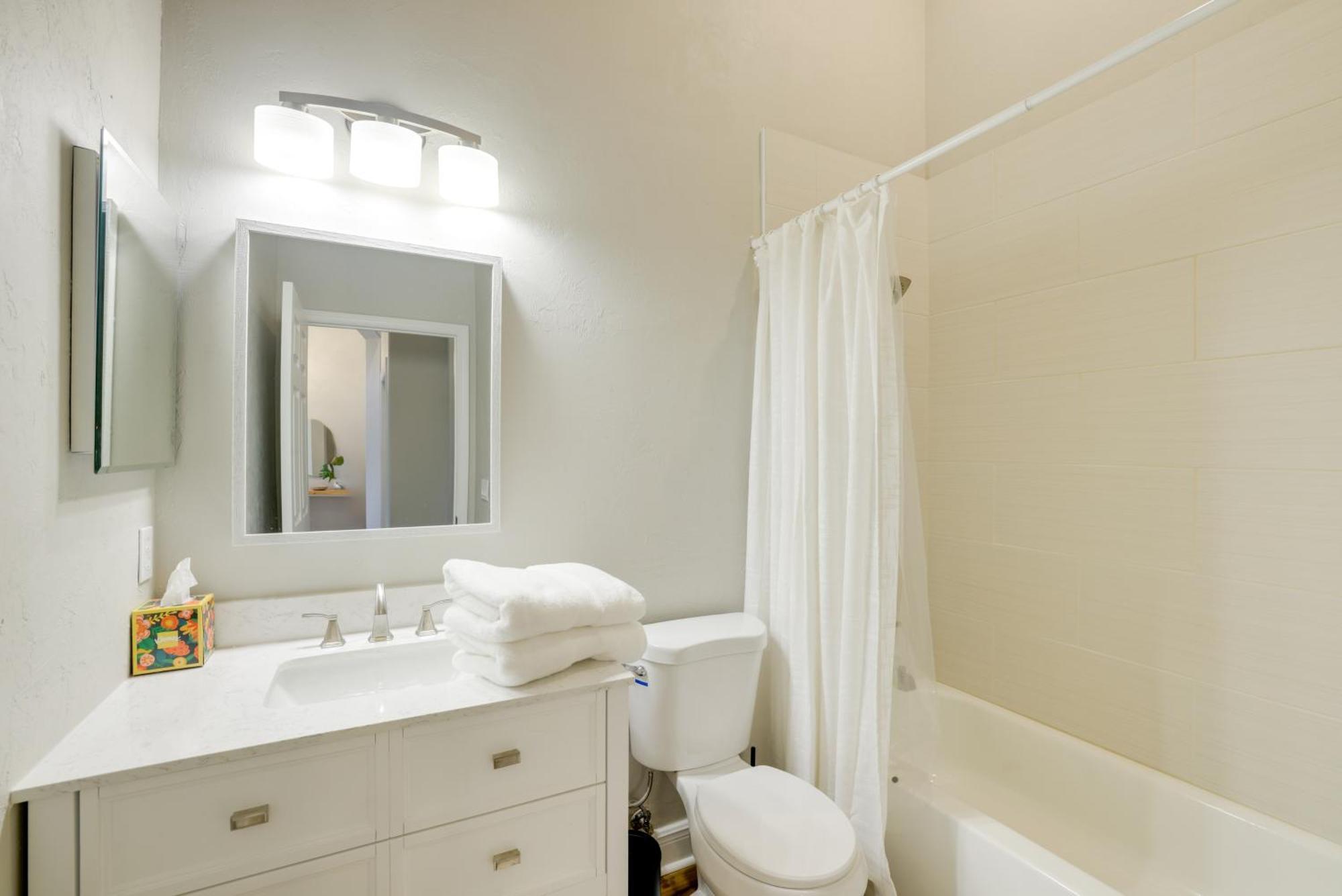Holiday home Townhome With Patio Less Than 5 Mi To Uf Campus! *