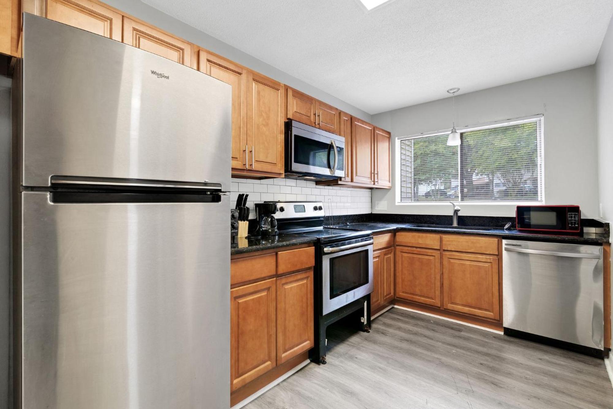Sweetwater 8b I Beautiful 2bd I Free Parking *