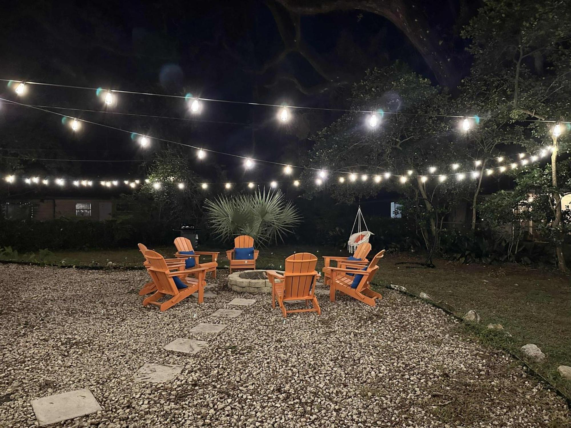 Holiday home 4bd Gator Grove - Backyard - Games - Near Uf