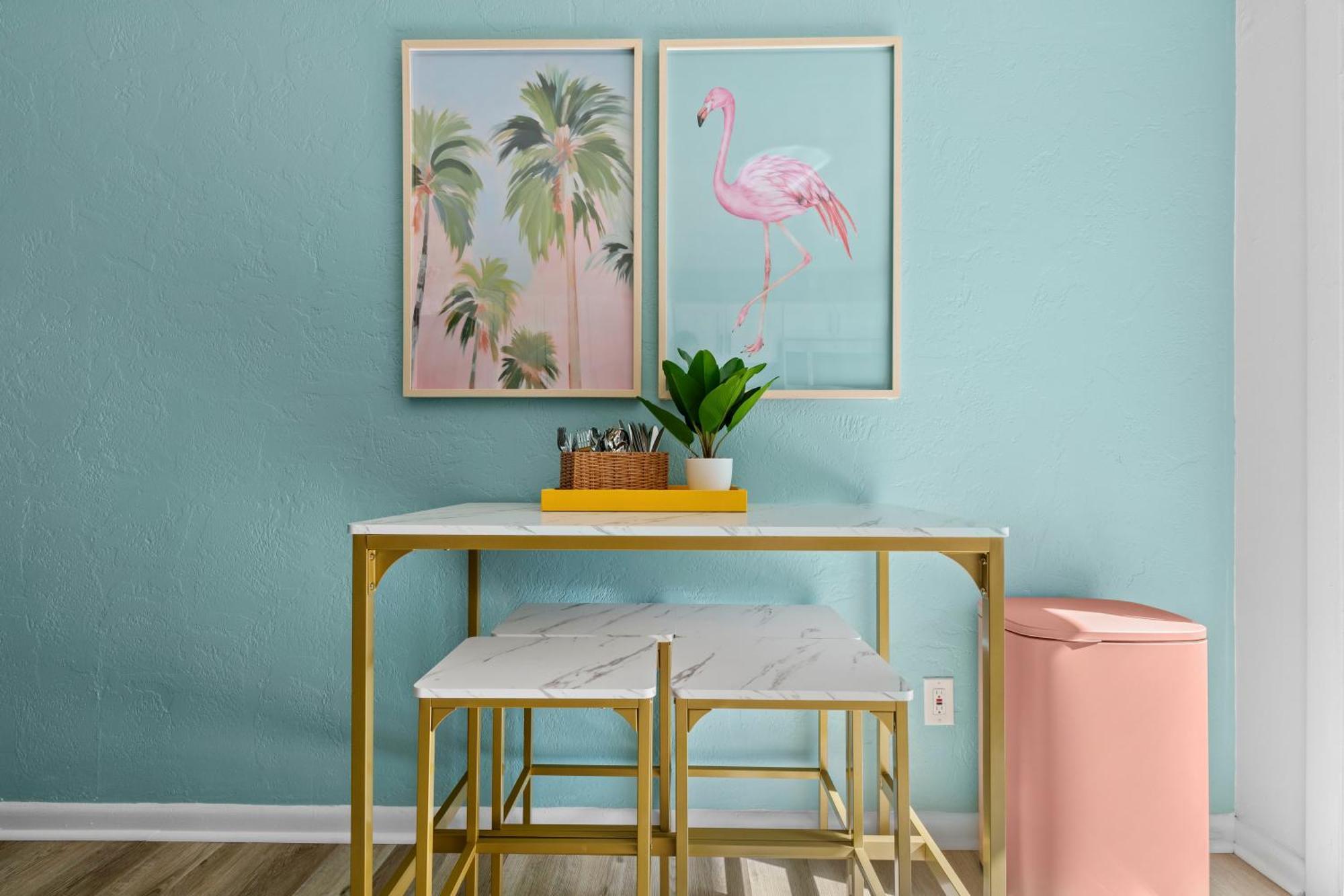 Trendy Near Uf & Downtown Apartment *