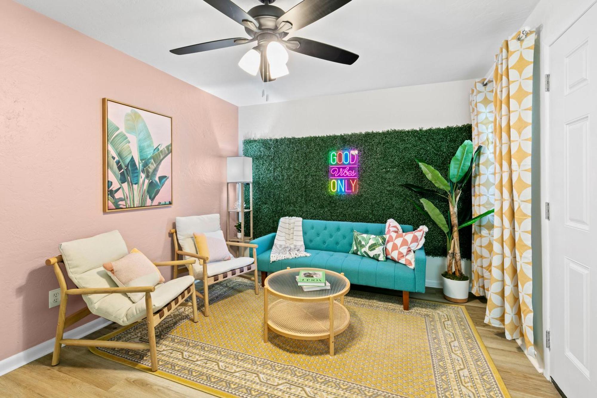 Trendy Near Uf & Downtown Gainesville