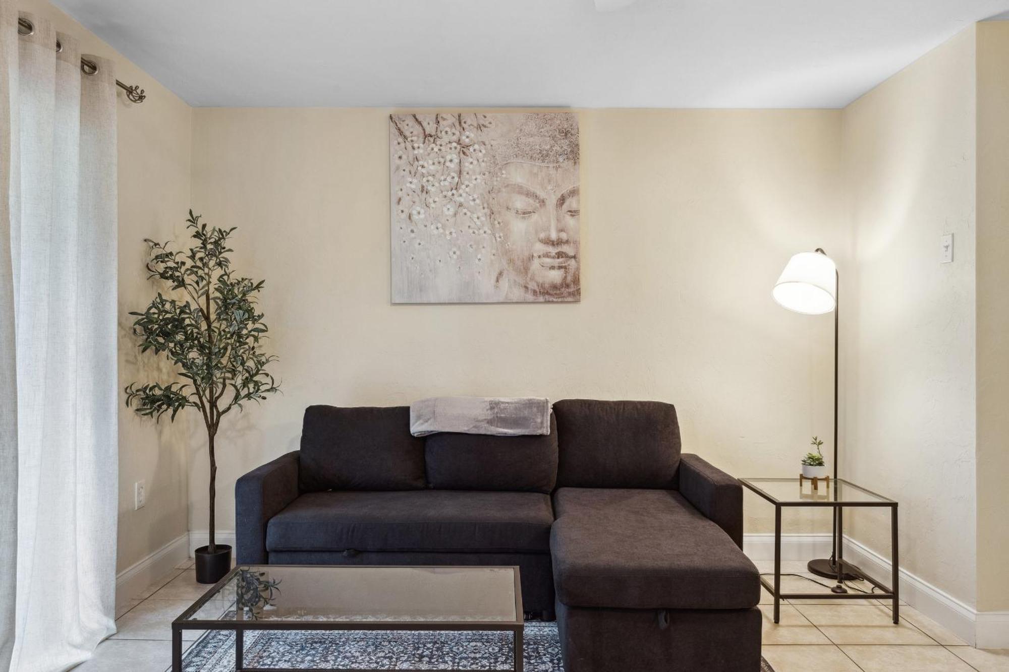 Apartment Free Parking-only 3 Min To Uf, Downtown & Midtown! *
