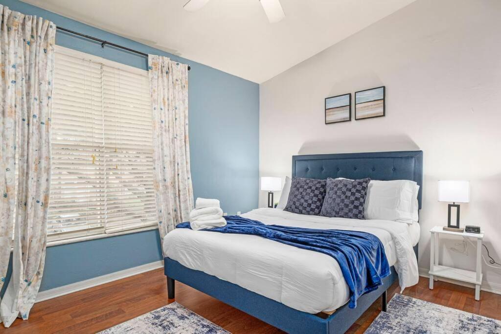 Cozy 2bed 2 And Half Bath Townhome Near Uf Shands