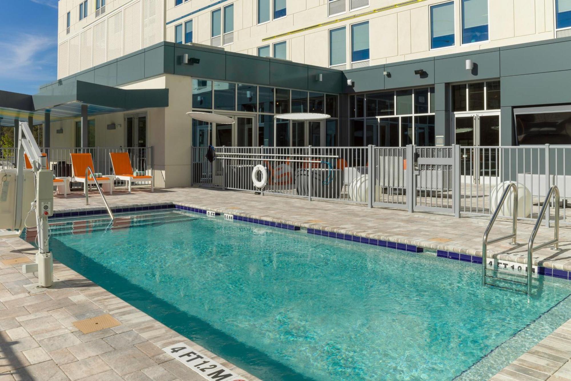 Hotel Aloft Area Gainesville
