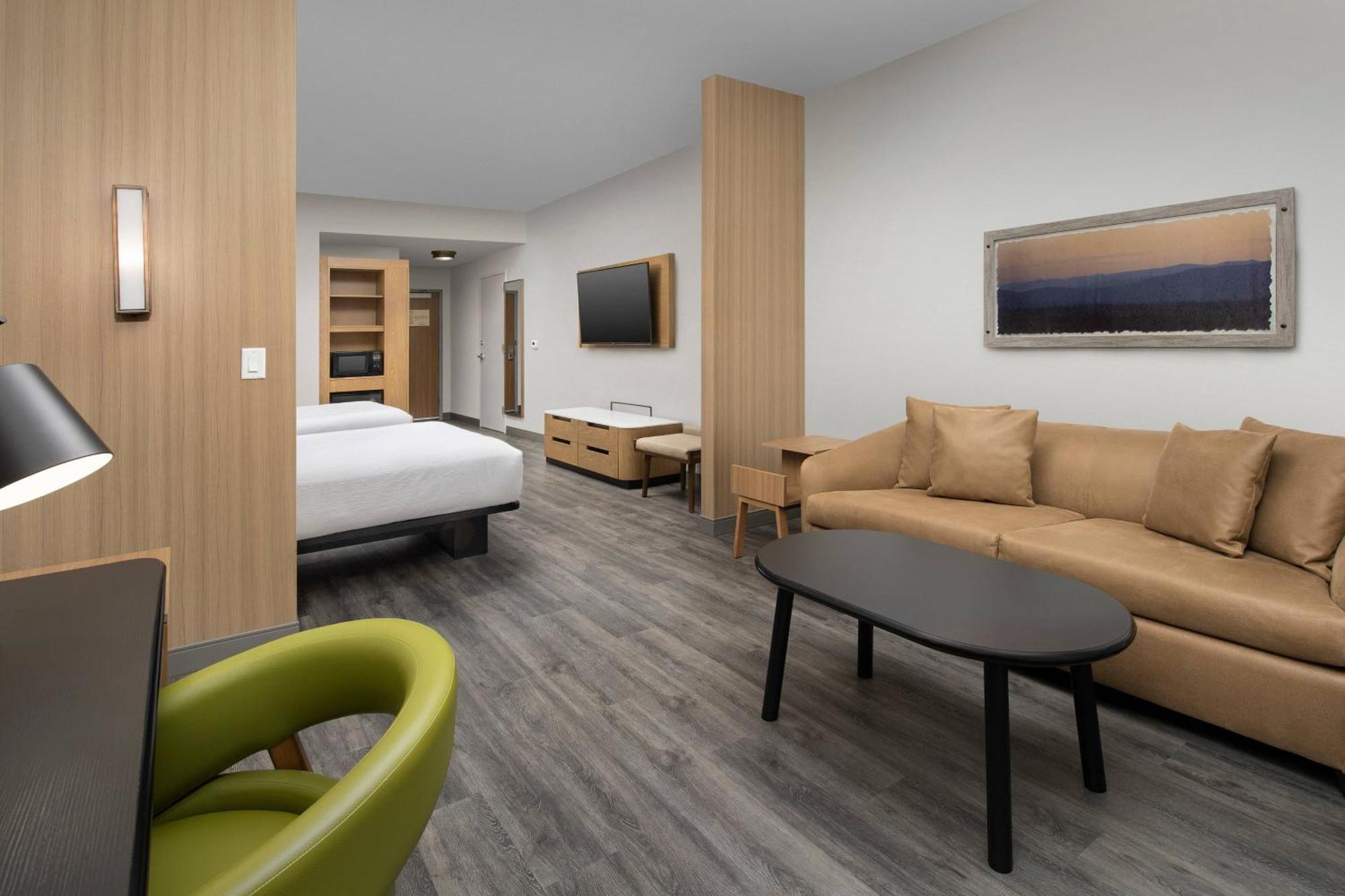 Fairfield & By Marriott I-75 Hotel Gainesville