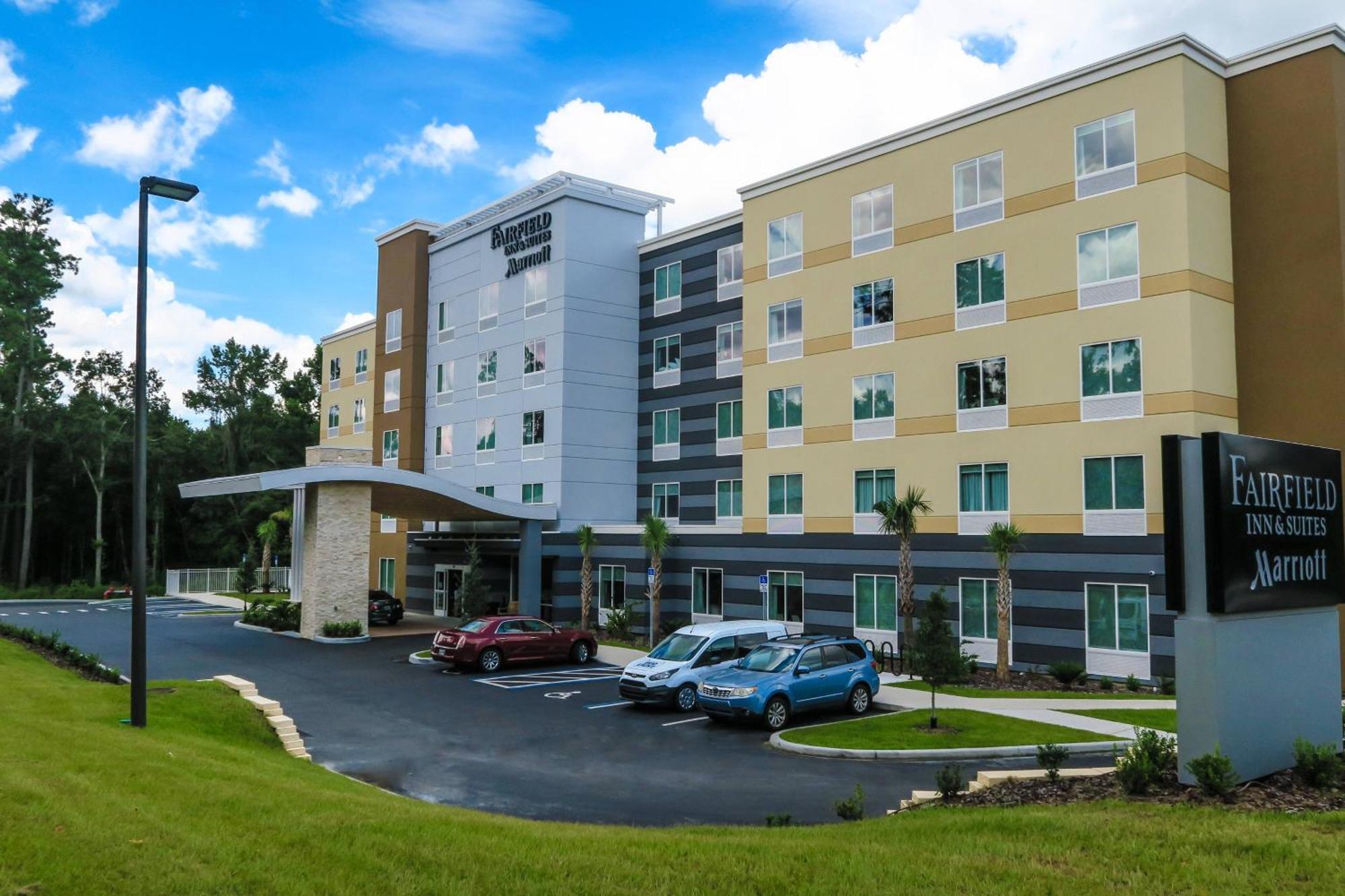 Fairfield & By Marriott I-75 Hotel