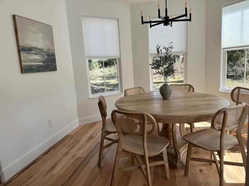 Gator Grove - Queen Ann White - New Build! Gainesville