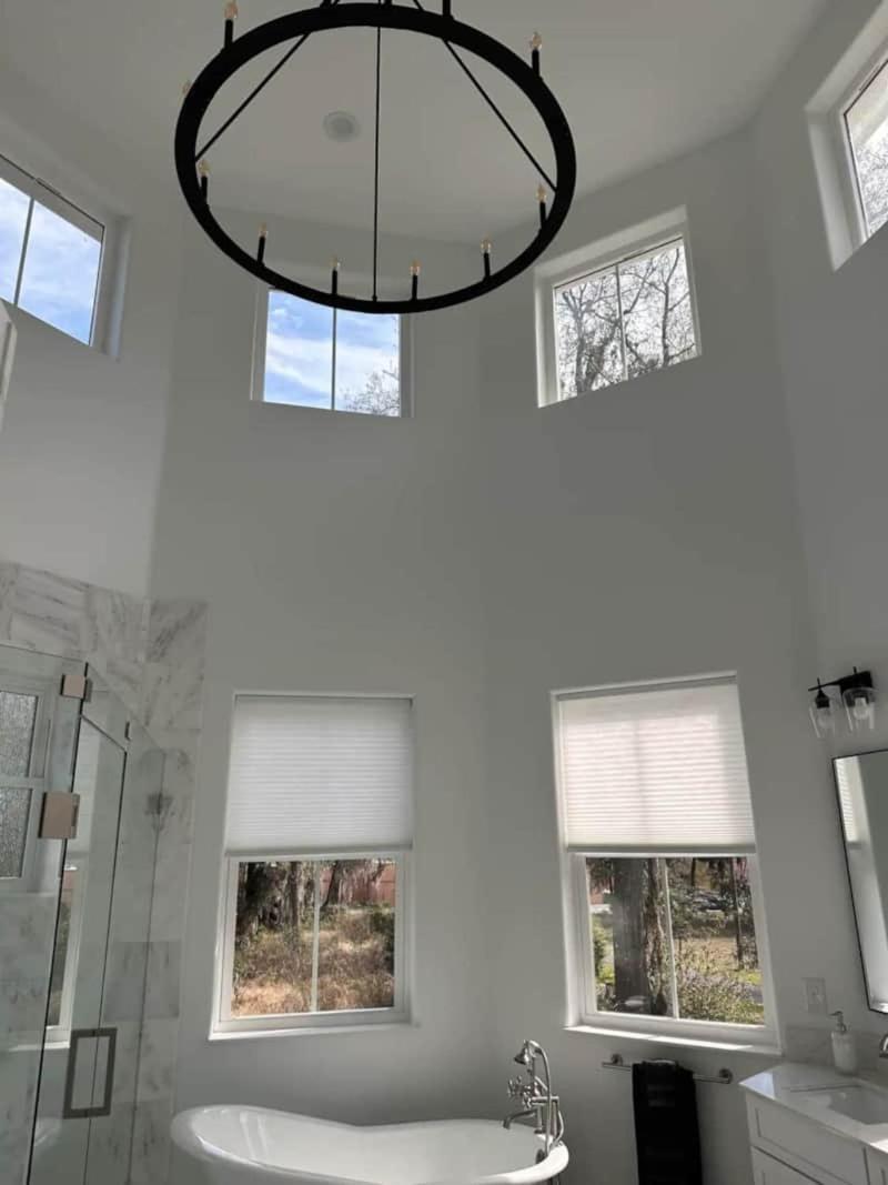 Gator Grove - Queen Ann White - New Build! * Gainesville
