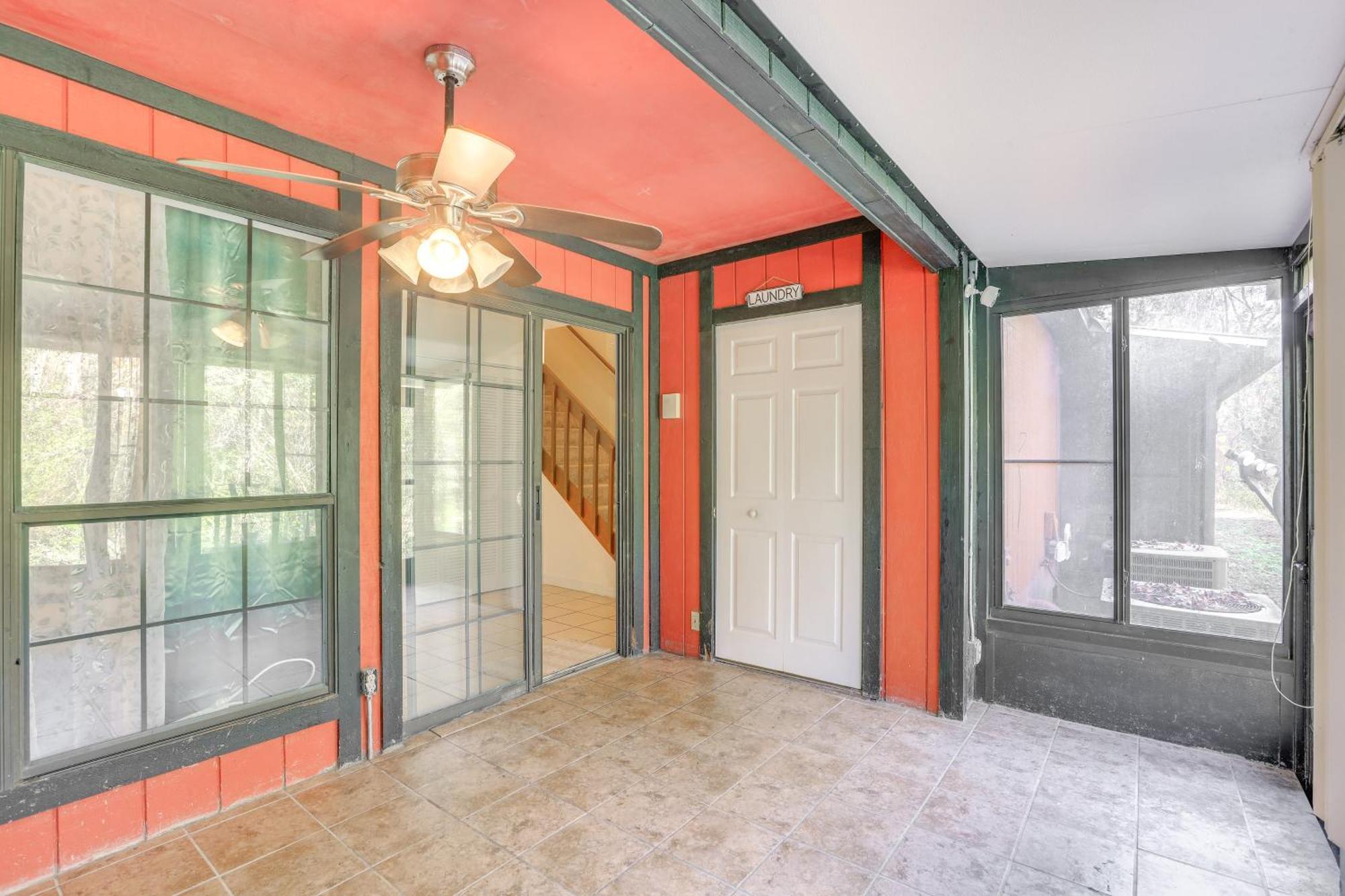 3 Mi To Uf Campus Charming Townhome