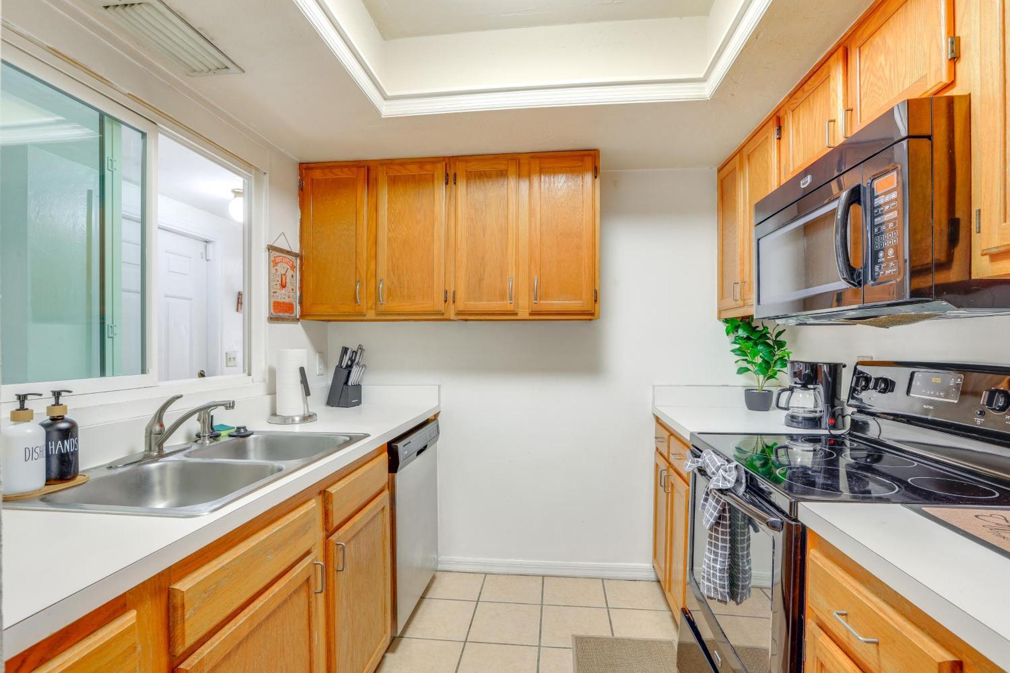 Holiday home 3 Mi To Uf Campus Charming Townhome *