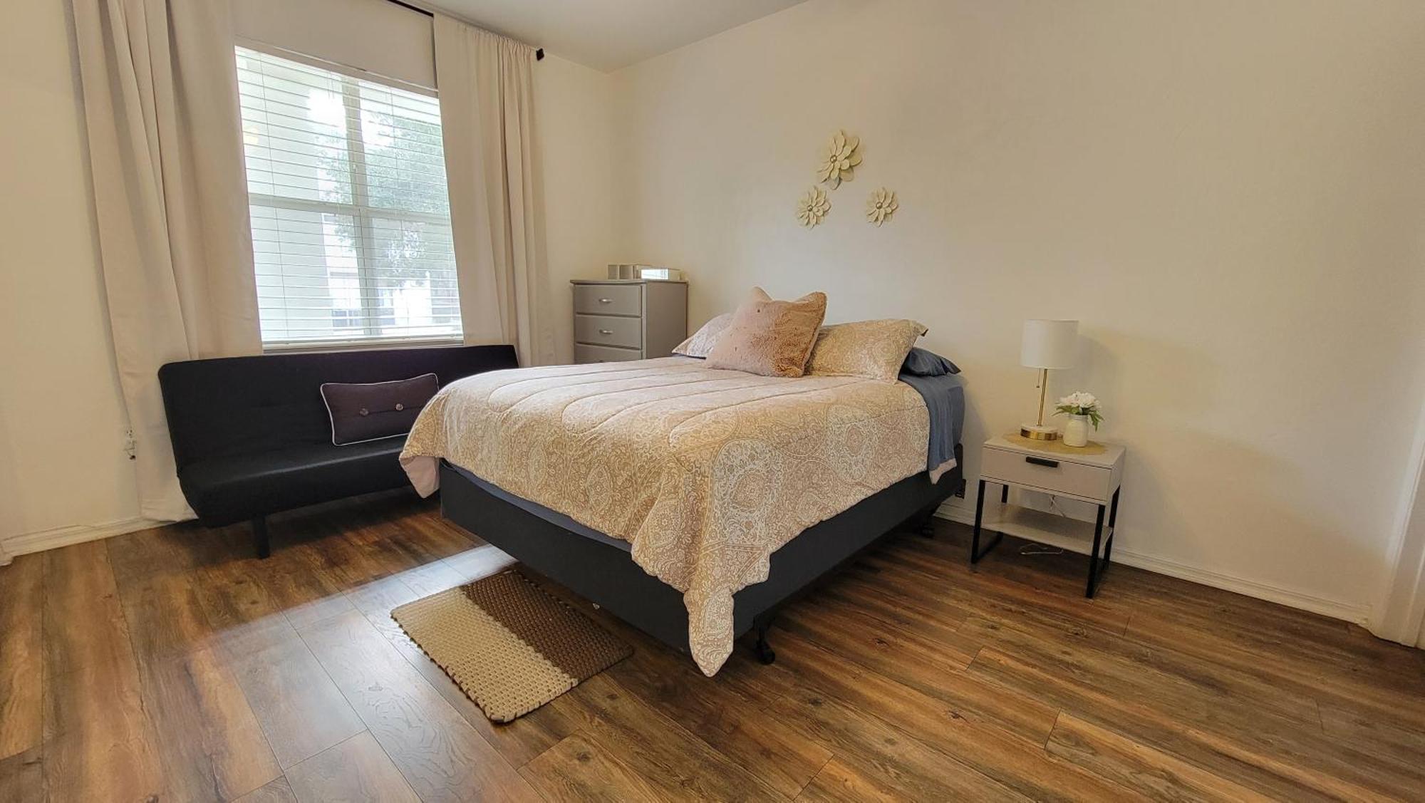 2 Master Near North Florida Regional Med, Uf Health, & Mall Gainesville