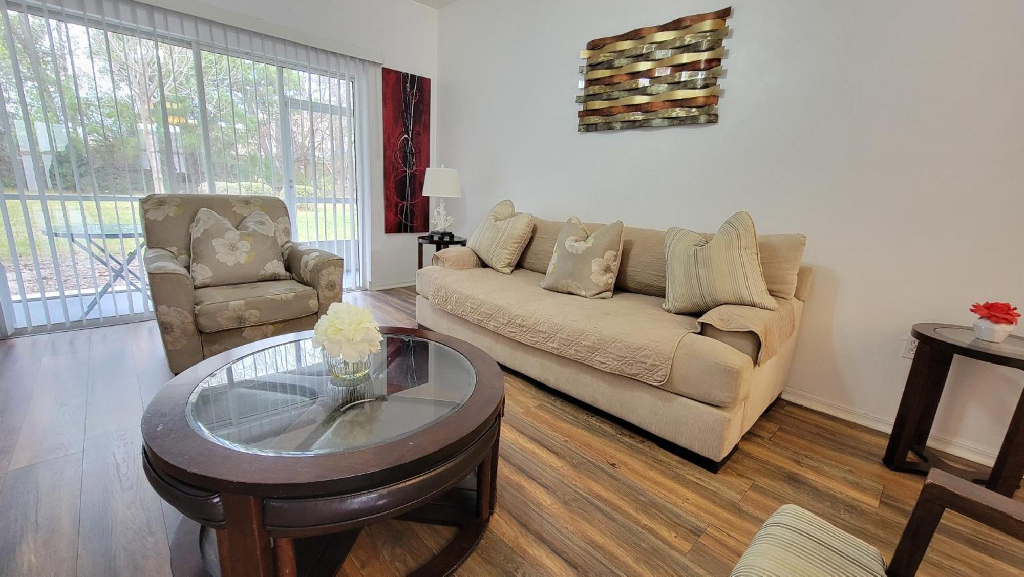 2 Master Near North Florida Regional Med, Uf Health, & Mall Apartamento