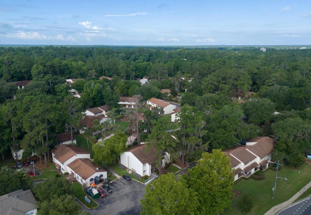 Sweetwater 7e I Beautiful 2bd I Free Parking * Gainesville
