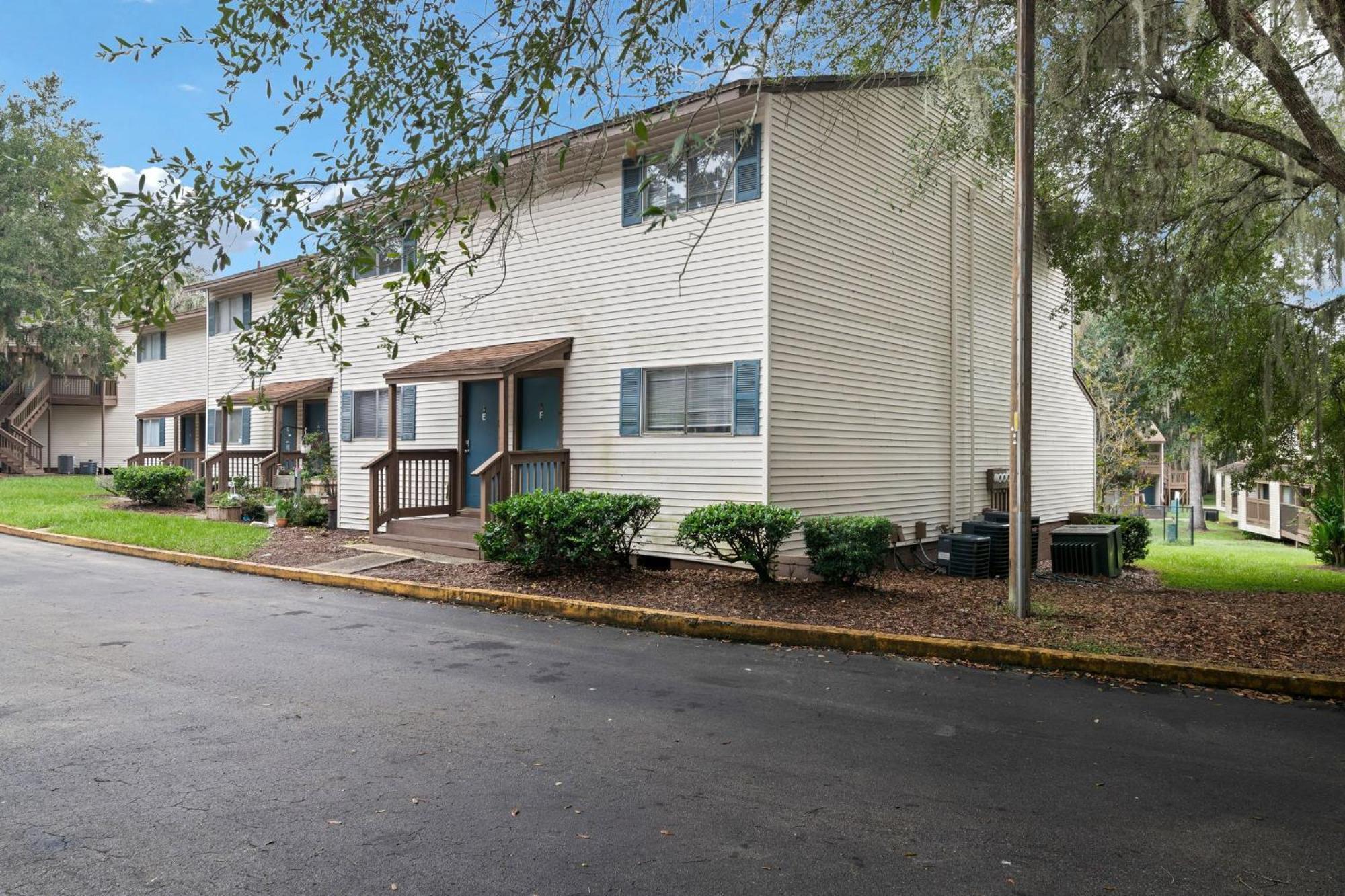 Sweetwater 7e I Beautiful 2bd I Free Parking Gainesville