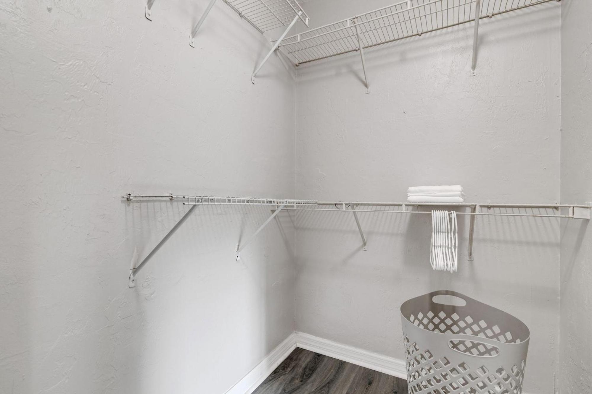 Sweetwater 7e I Beautiful 2bd I Free Parking