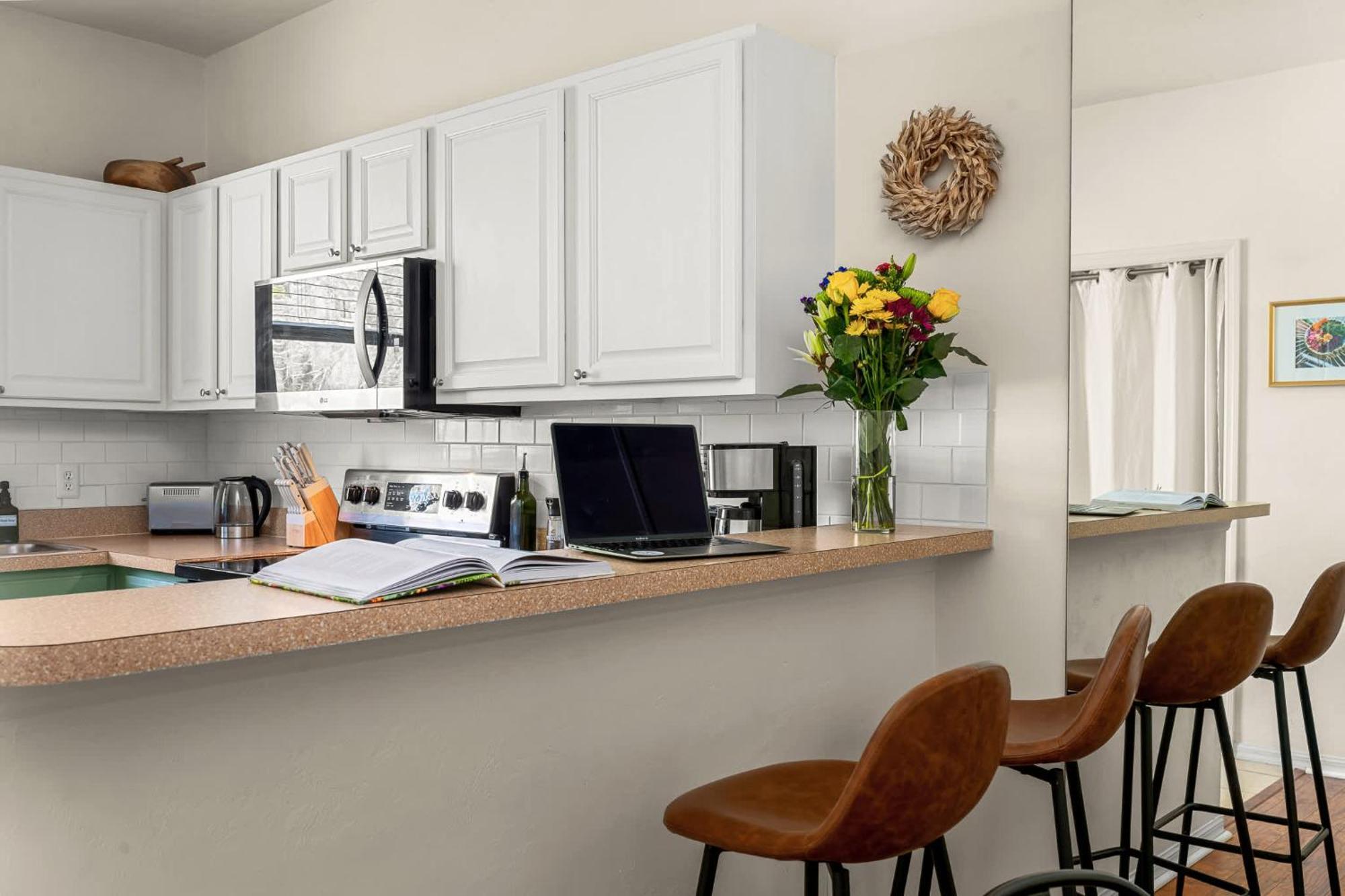 Bali Bliss Updated & Well-appointed * Gainesville
