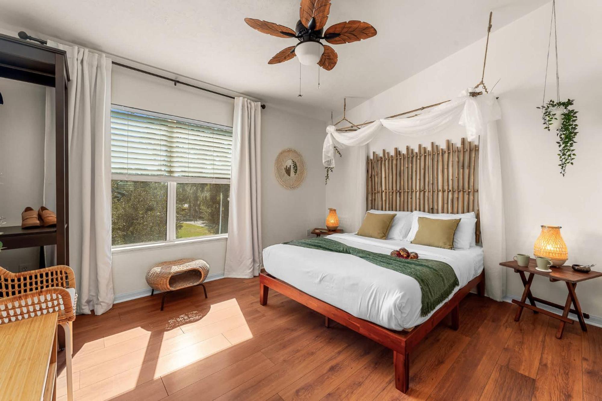 Holiday home Bali Bliss Updated & Well-appointed Gainesville