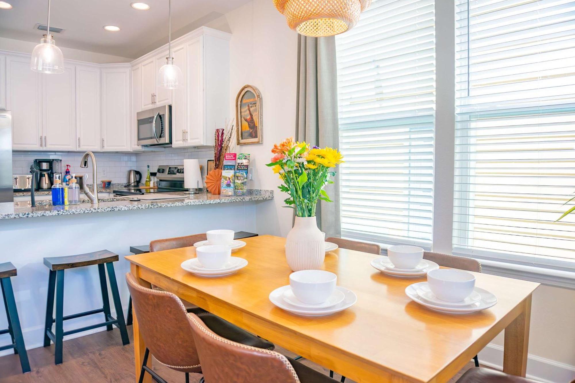 The Prairie Newly Built Upscale * Gainesville