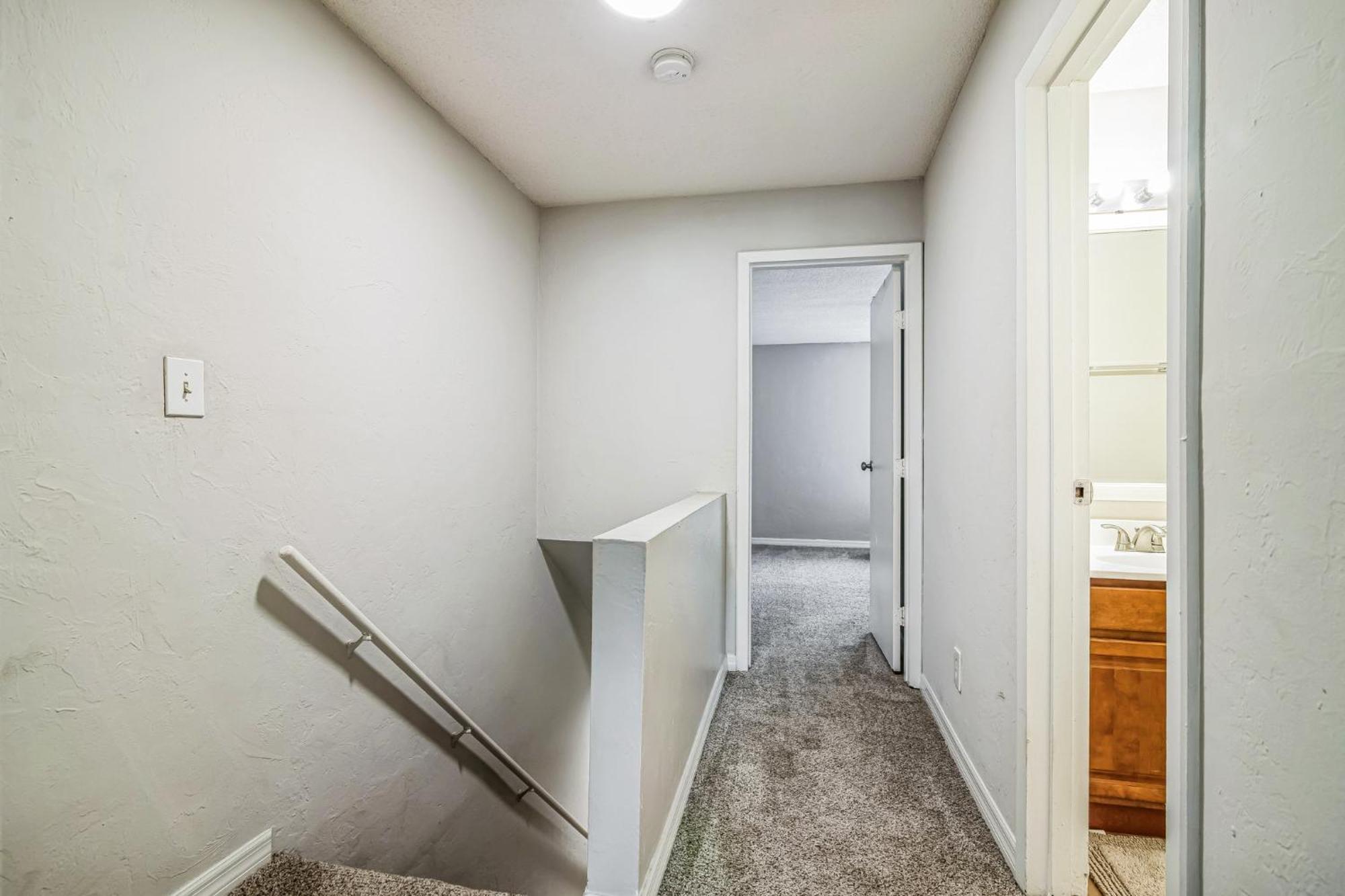 Sweetwater 7c I Beautiful 2bd I Free Parking Apartment *