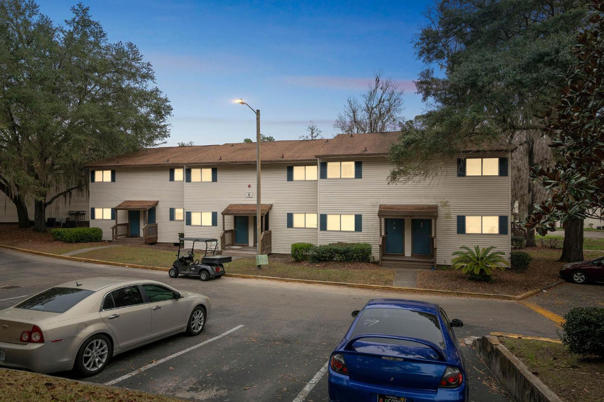 Sweetwater 8e I Beautiful 2bd I Free Parking Apartment *