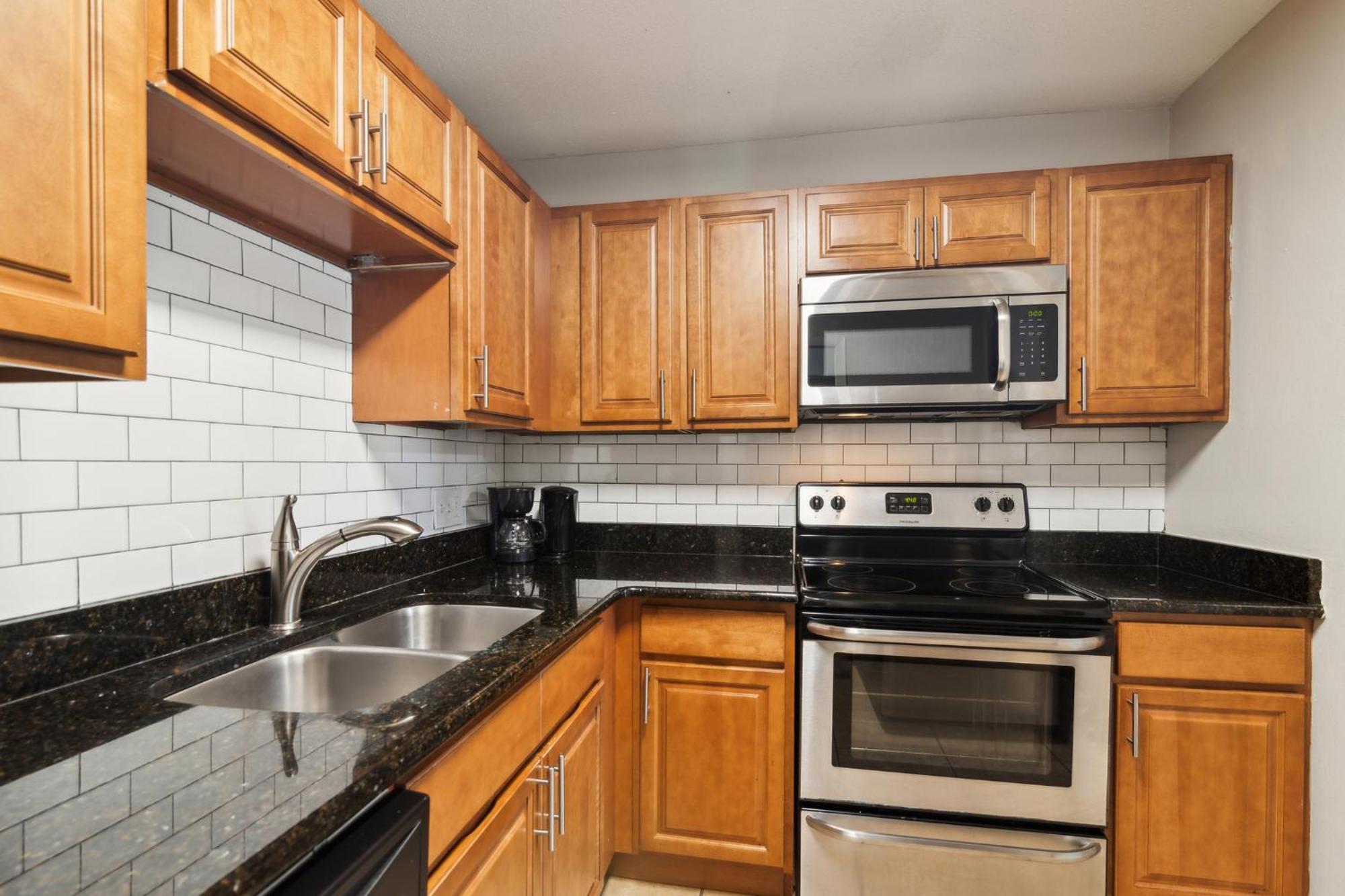 Sweetwater 4f I Beautiful 1bd I Free Parking * Gainesville