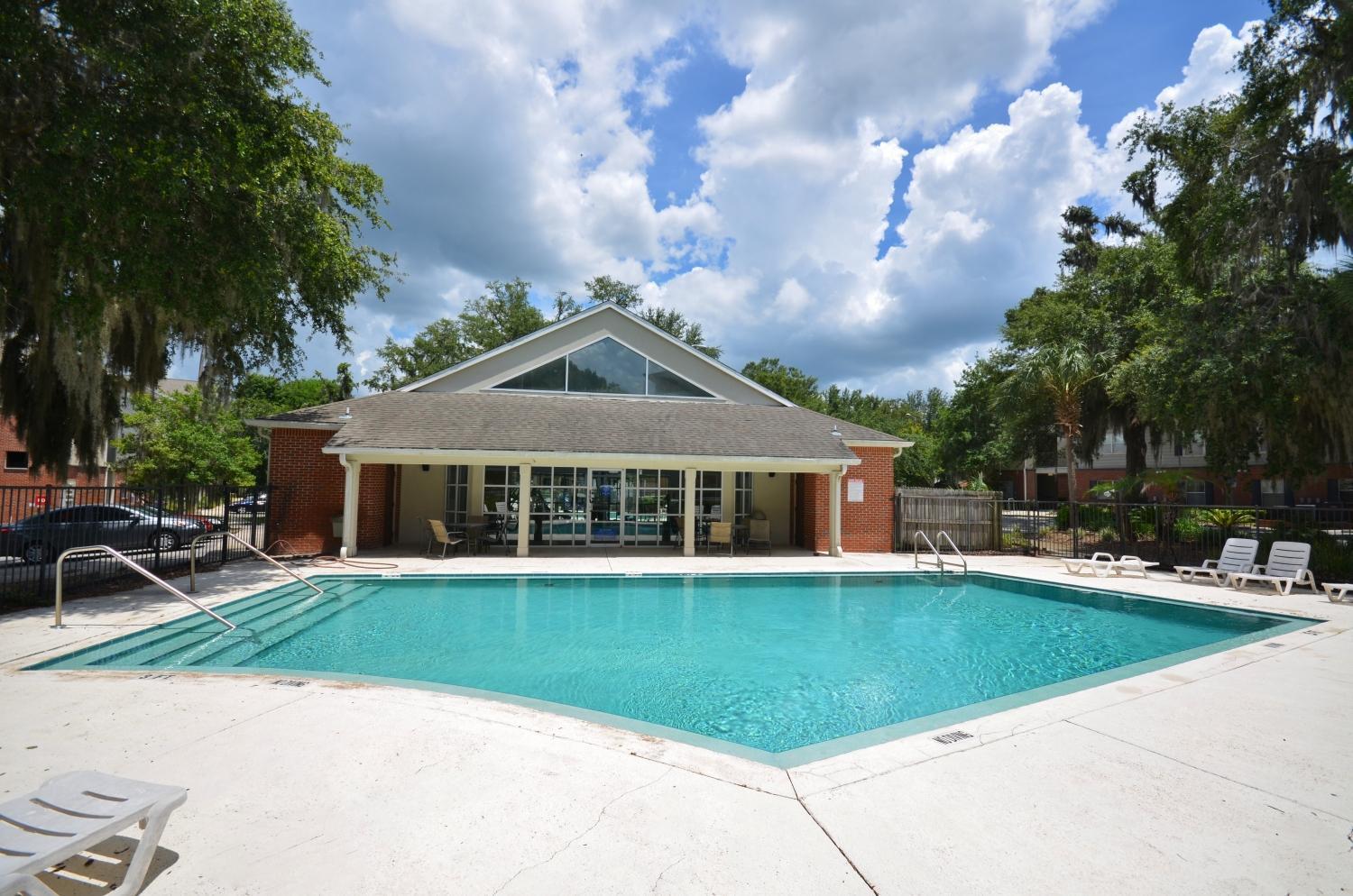 Newly Remodeled Condo - Near Uf, Shands & Va ! *