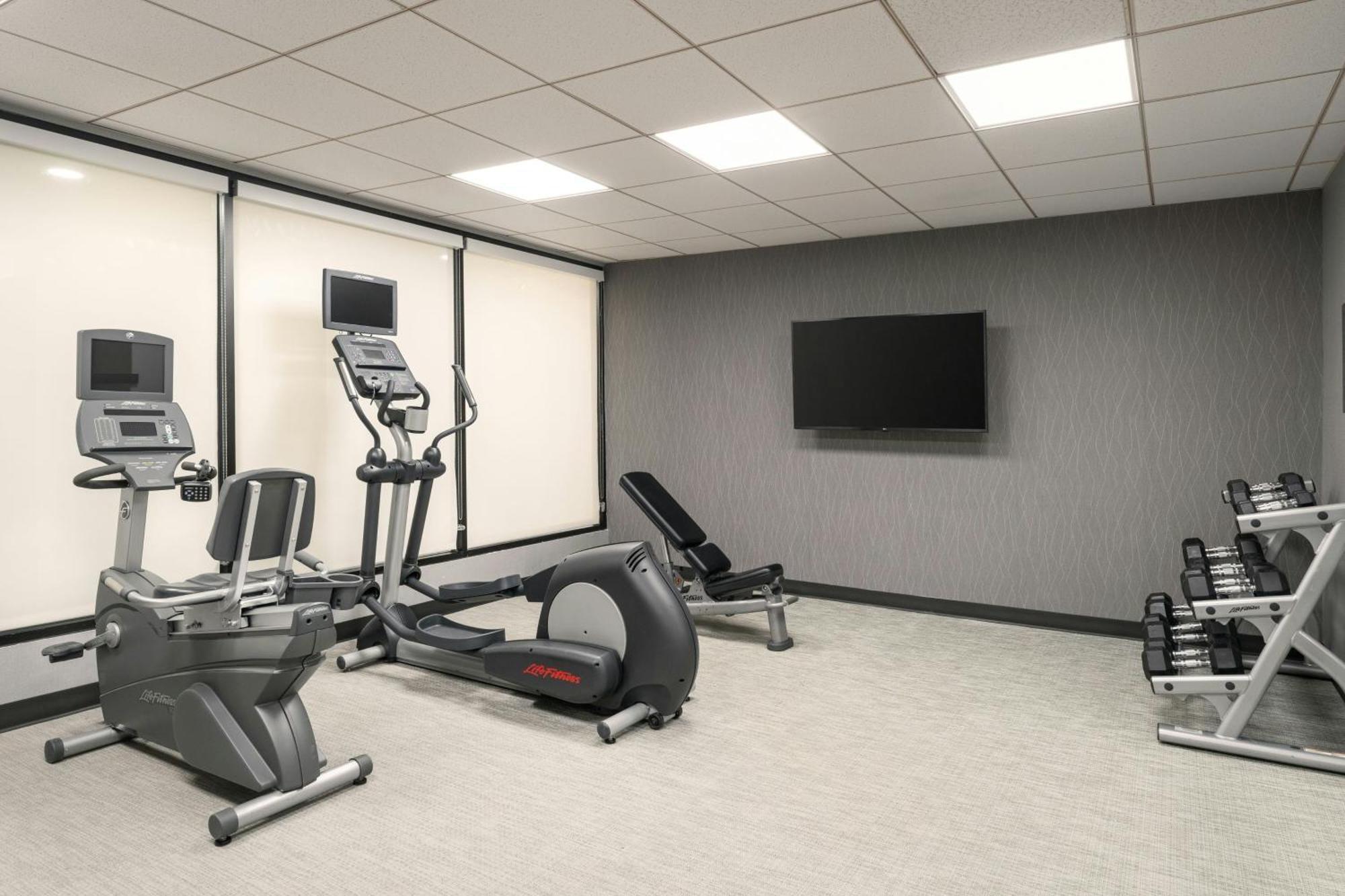 Courtyard By Marriott Fl
