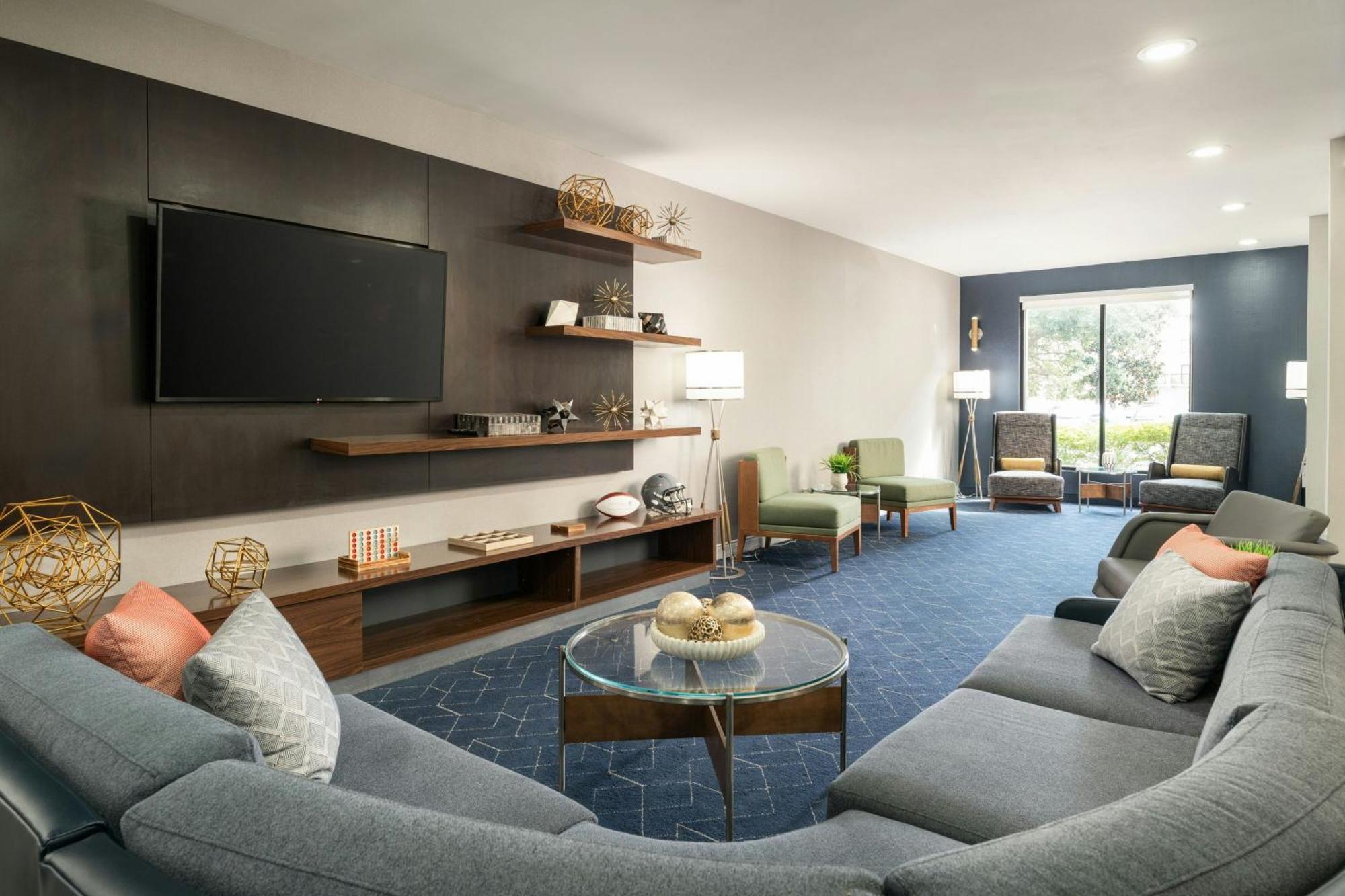 Courtyard By Marriott Fl 3*