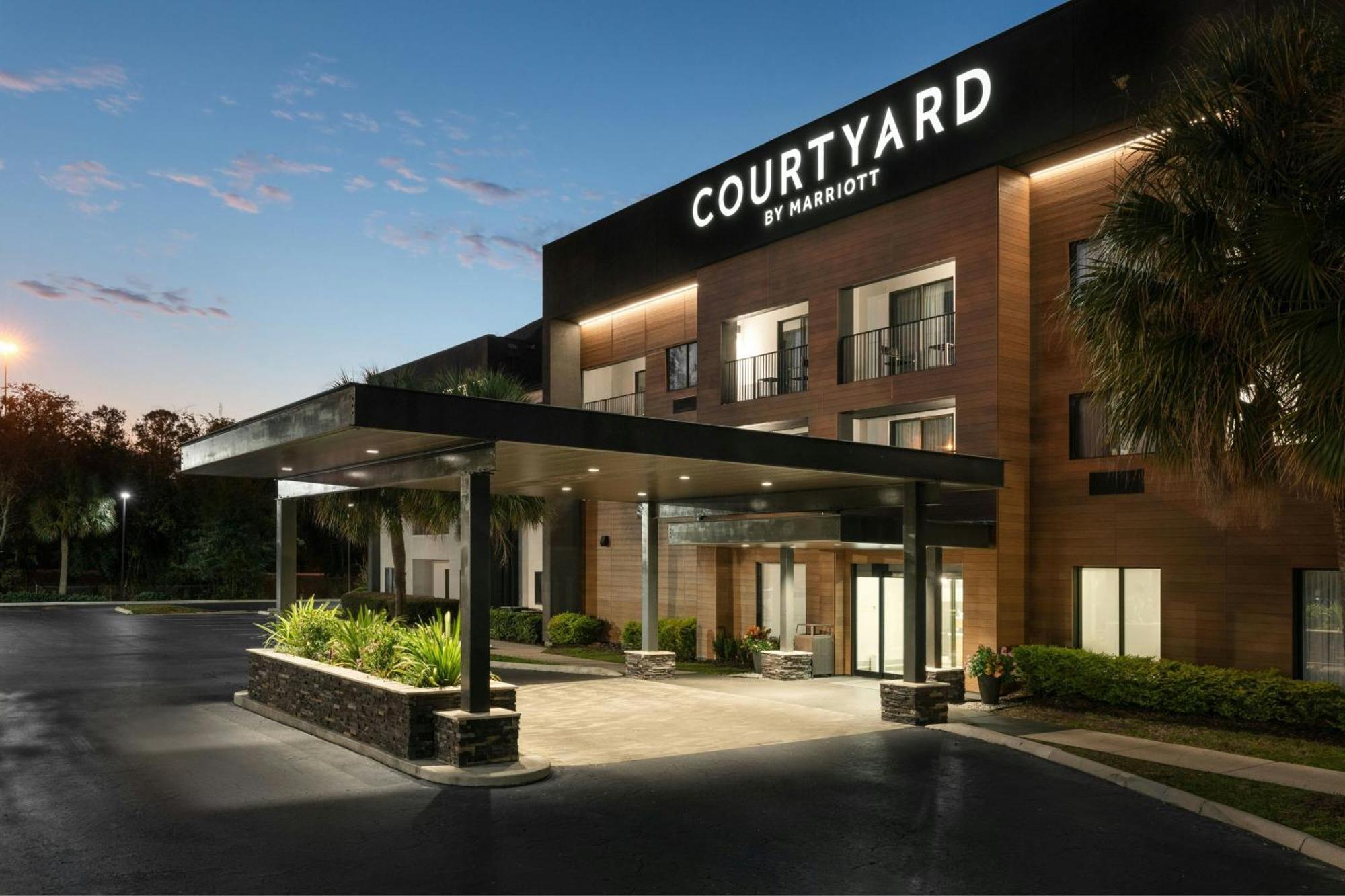 Hotel Courtyard By Marriott Fl Gainesville