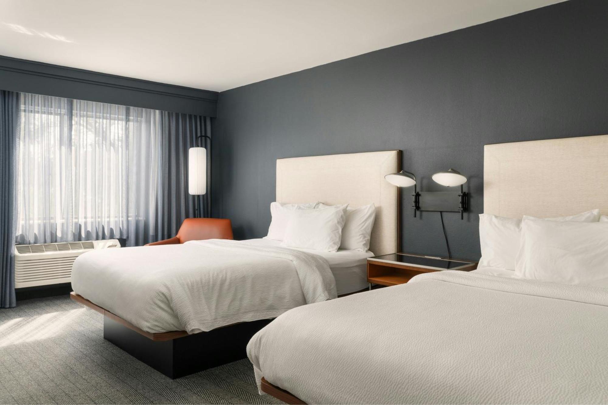 Courtyard By Marriott Fl 3*