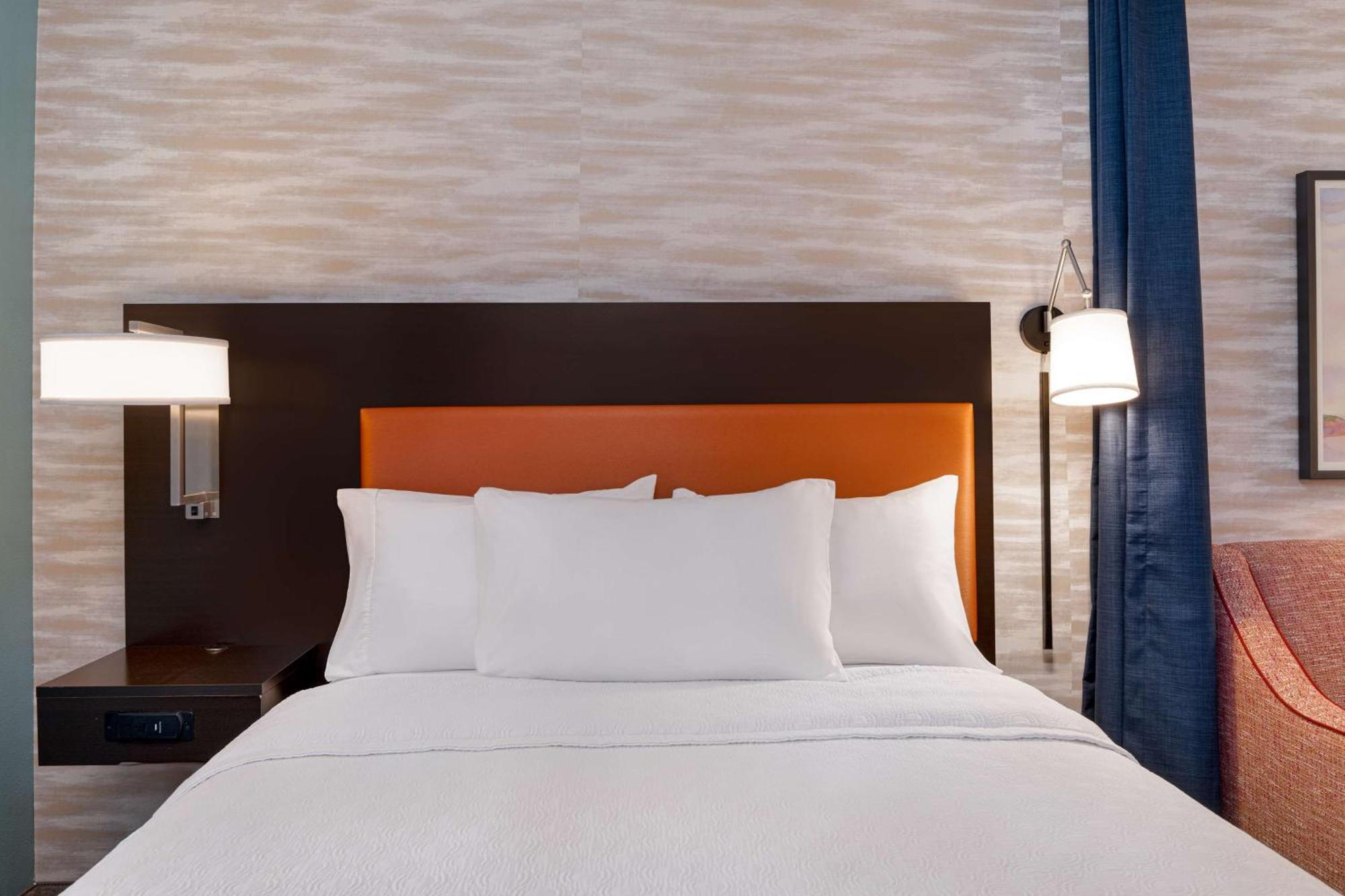 Home2 By Hilton 3*