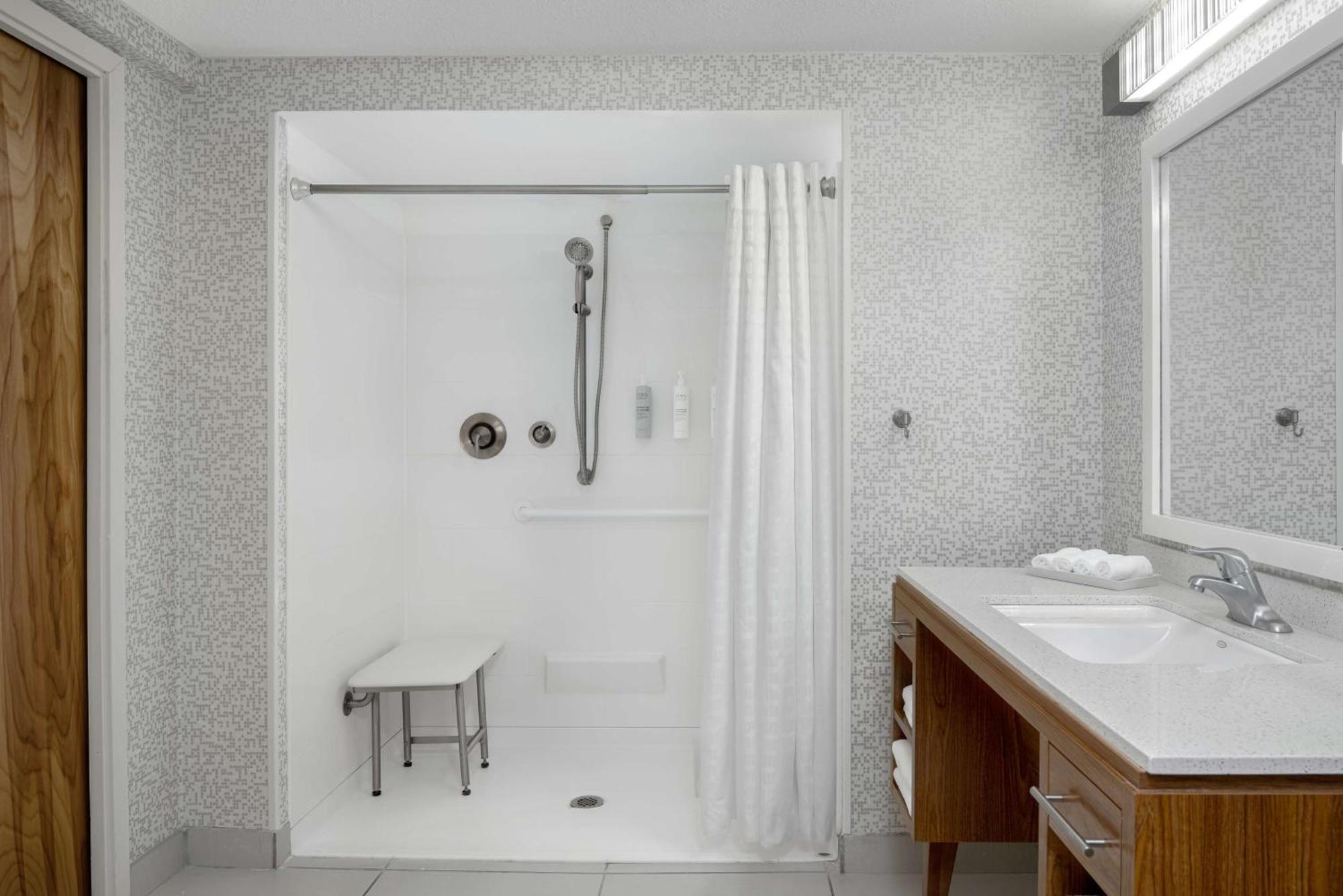 Home2 By Hilton Hotel 3*
