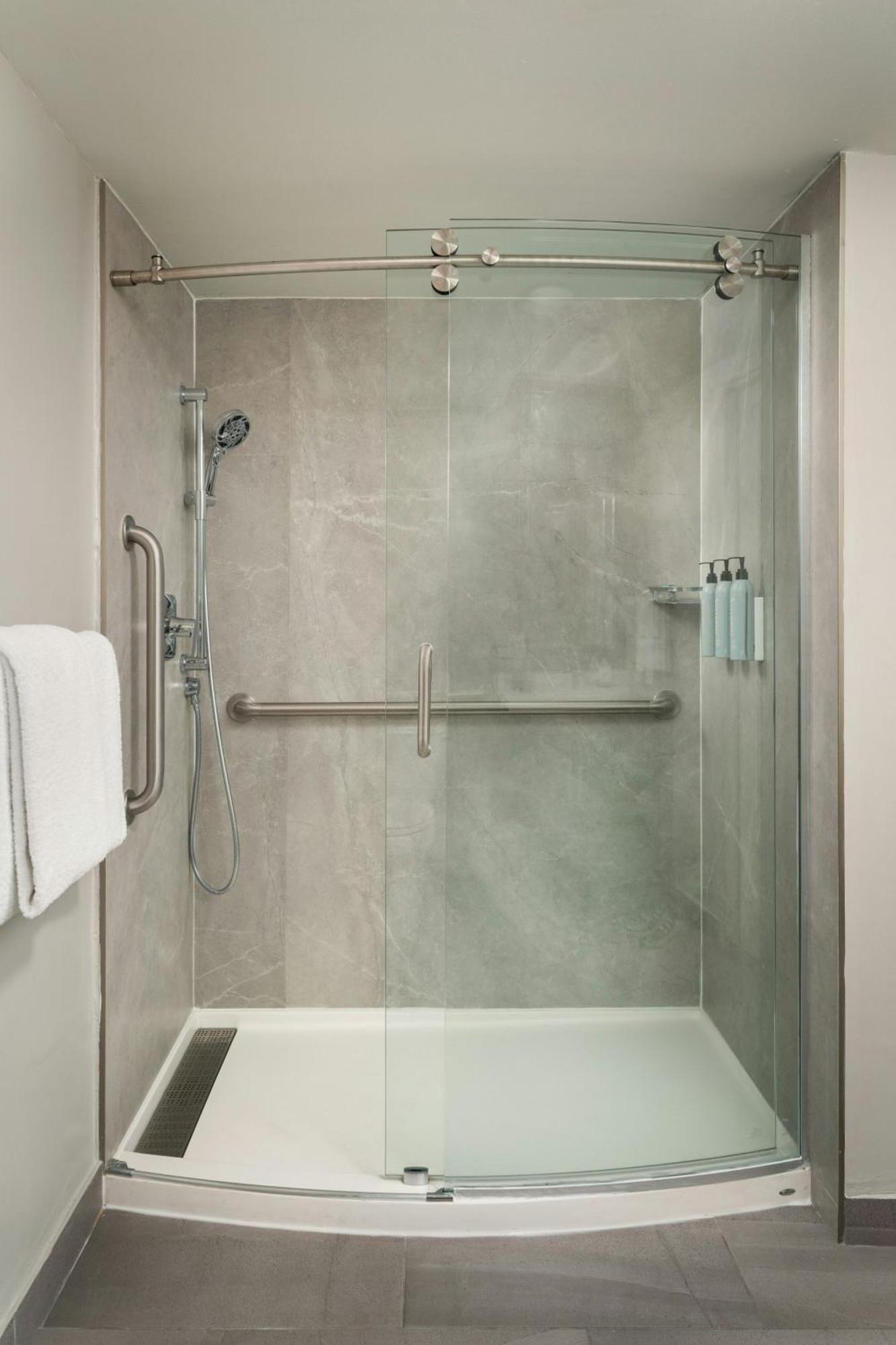 Courtyard By Marriott Fl 3*