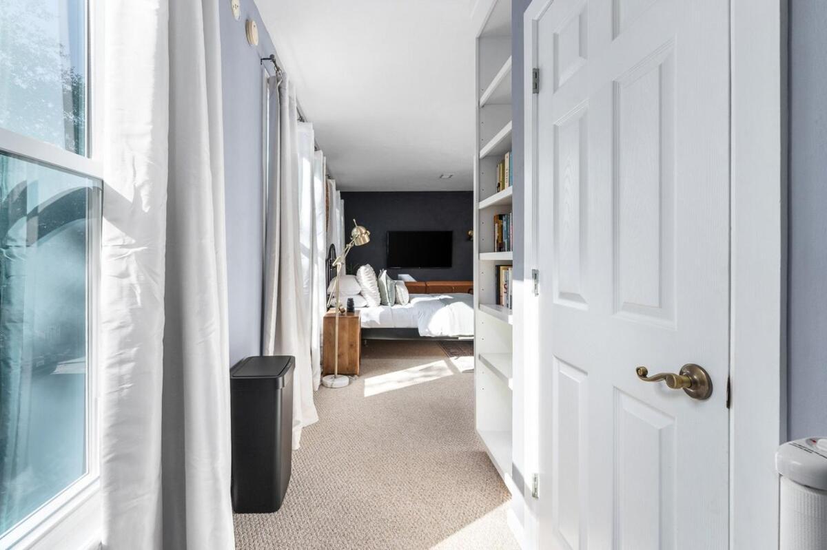 Charming Haile Village Studio Holiday home