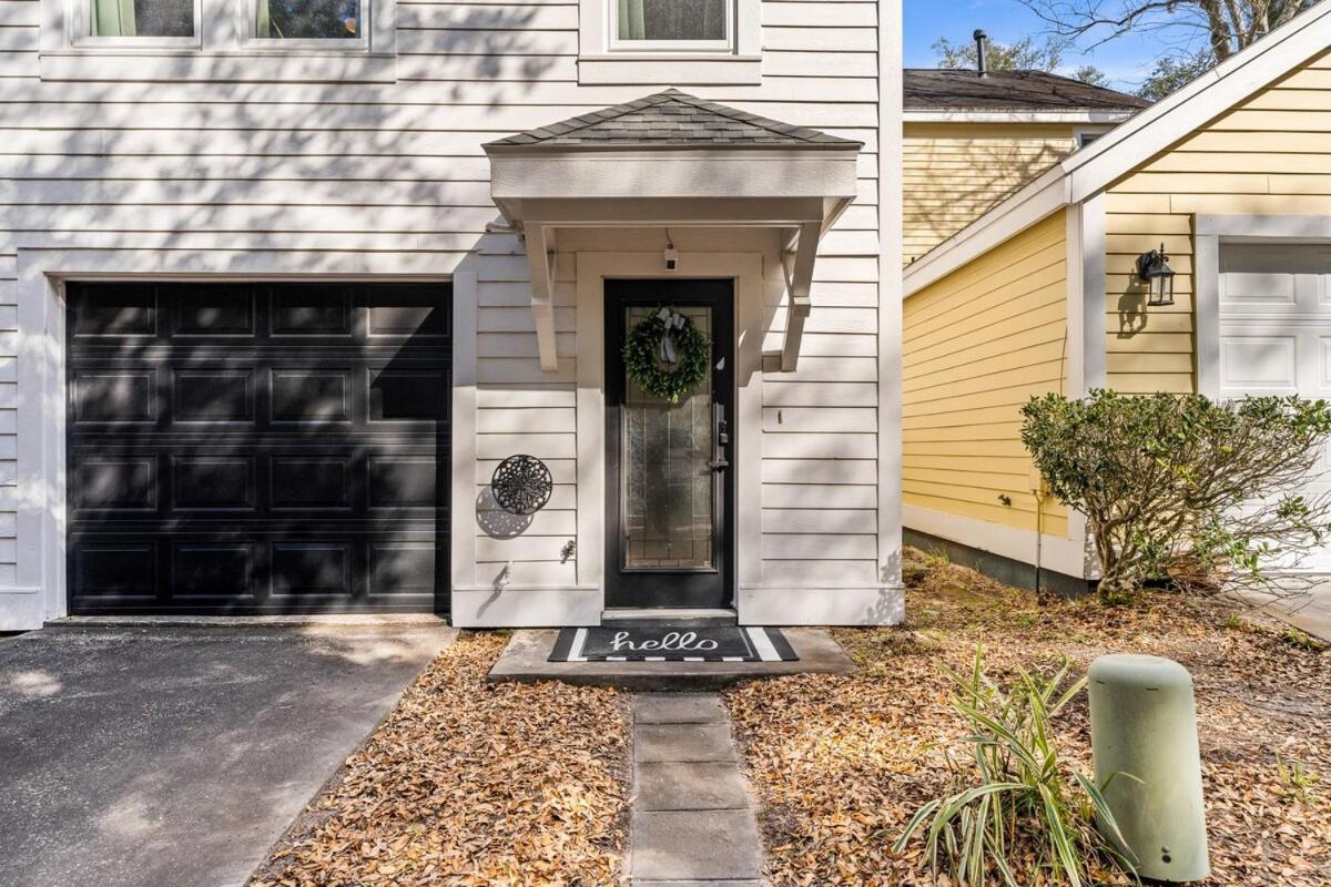Charming Haile Village Studio