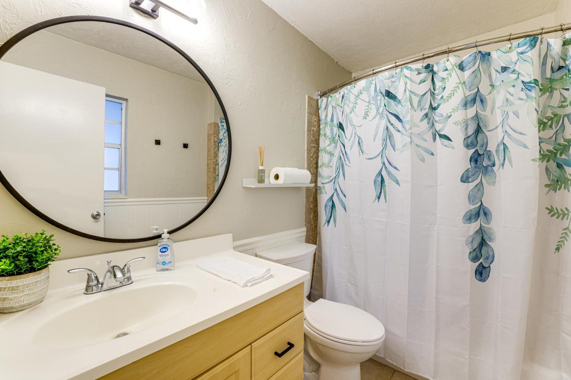 With Fire Pit, 4 Mi To Uf Campus! Holiday home Gainesville