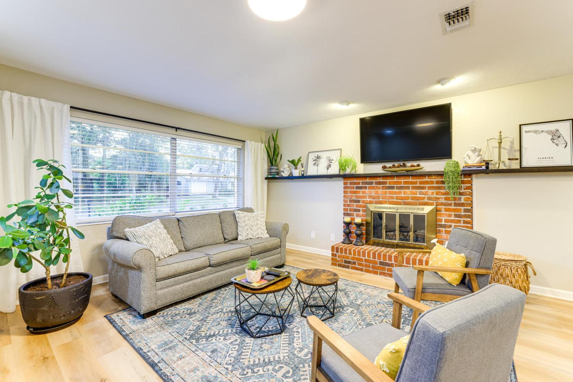 With Fire Pit, 4 Mi To Uf Campus! Holiday home Gainesville